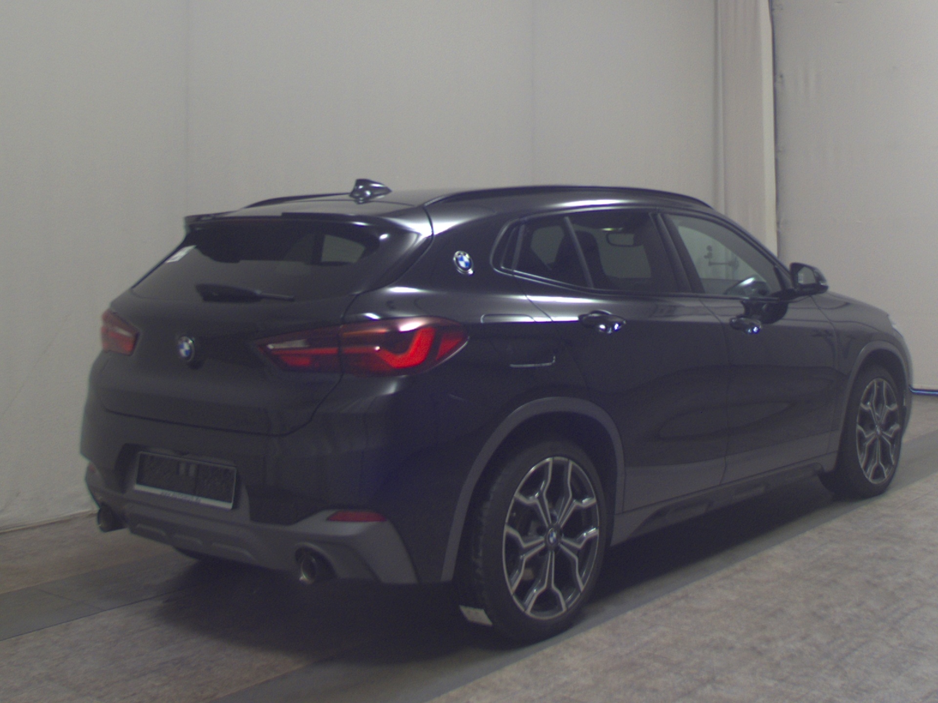 BMW X2 sDrive20d M-Sport X Navi LED+ HiFi RFK AHK 4