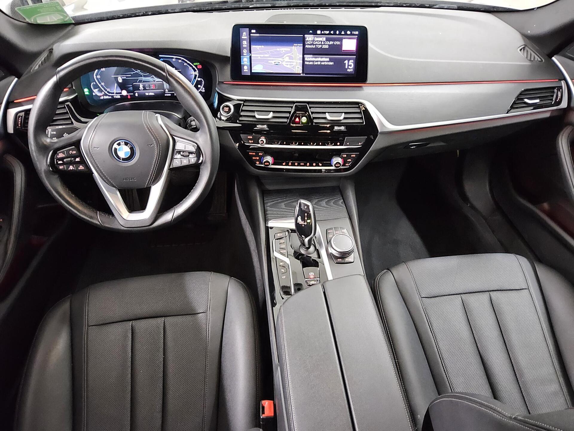 BMW 530e Touring Leder Navi LED+ LC prof. HiFi DA+ 5