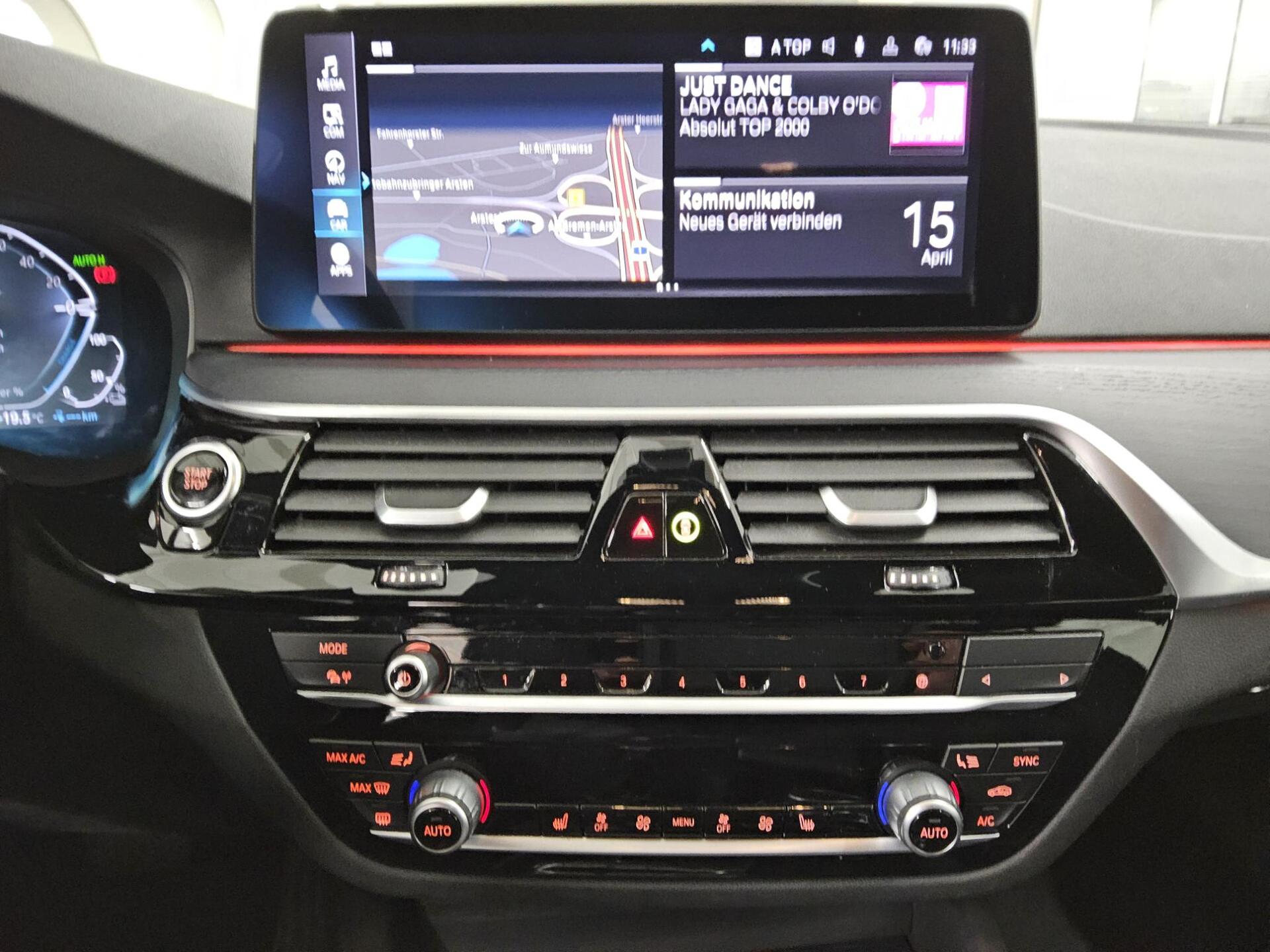 BMW 530e Touring Leder Navi LED+ LC prof. HiFi DA+ 7