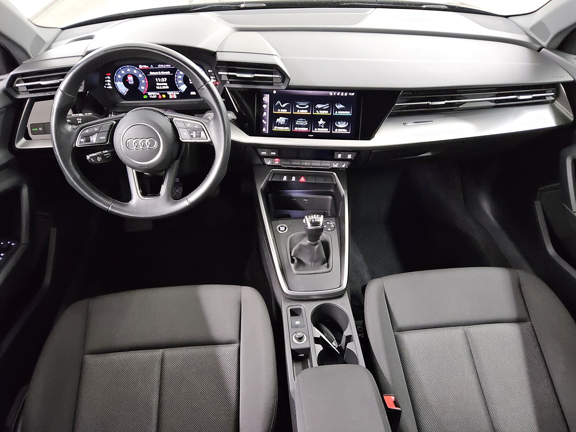 Audi A3 Lim. 30 TFSI advanced LED vc Sound Tempomat 5