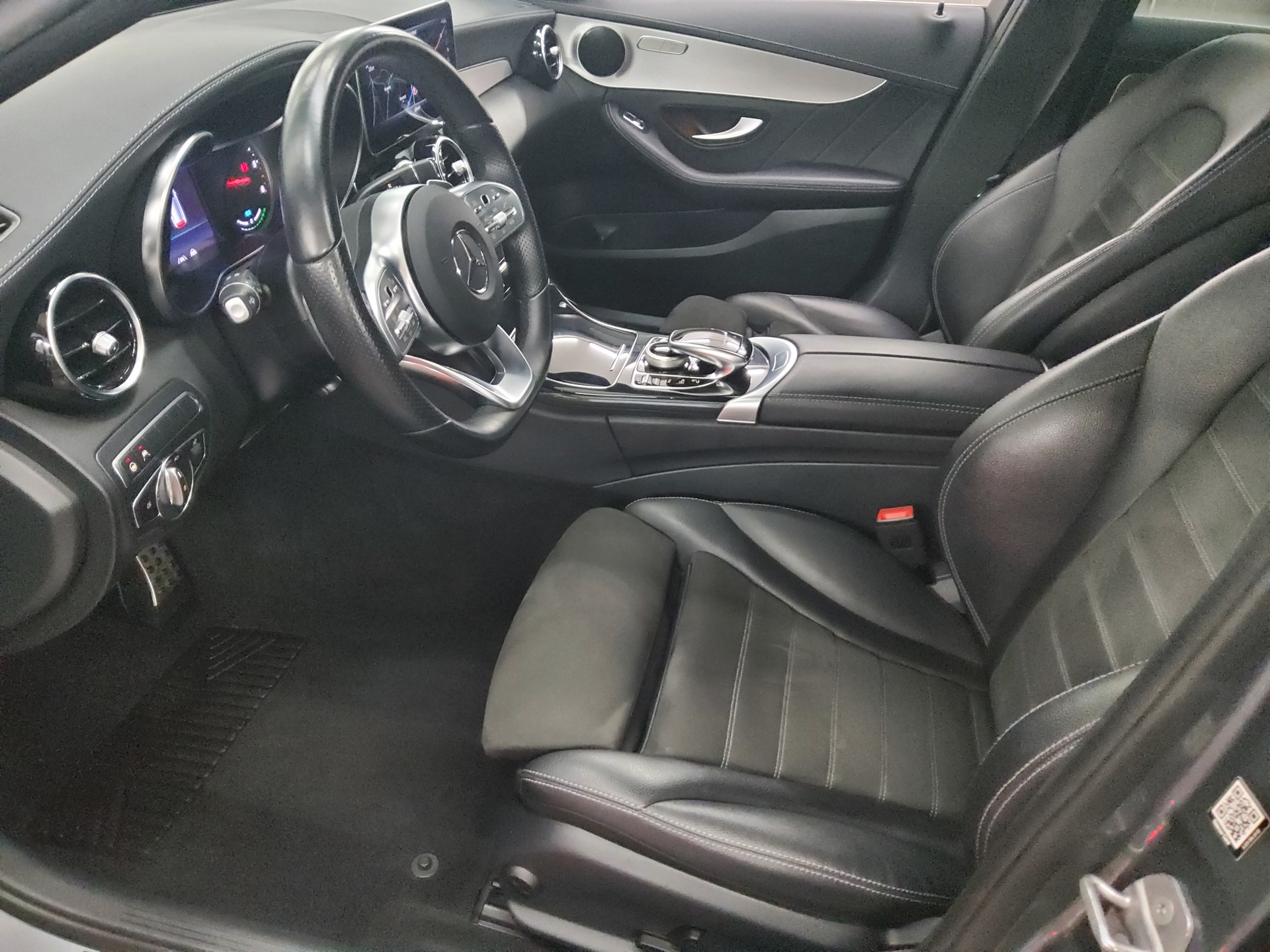 Mercedes-Benz C 300 T de AMG-Line T-Leder Navi LED Distronic+ 8