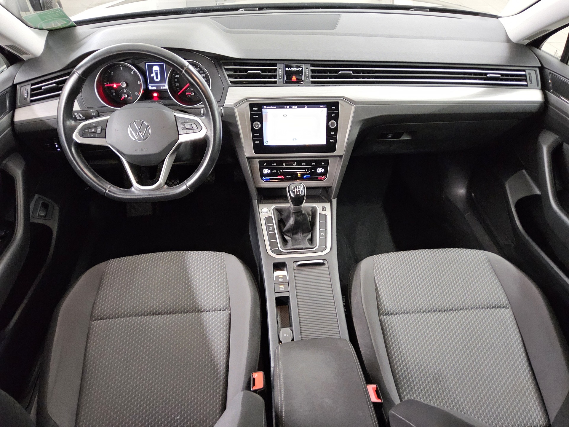 Volkswagen Passat Var. 2.0 TDI Navi LED AHK RFK 5