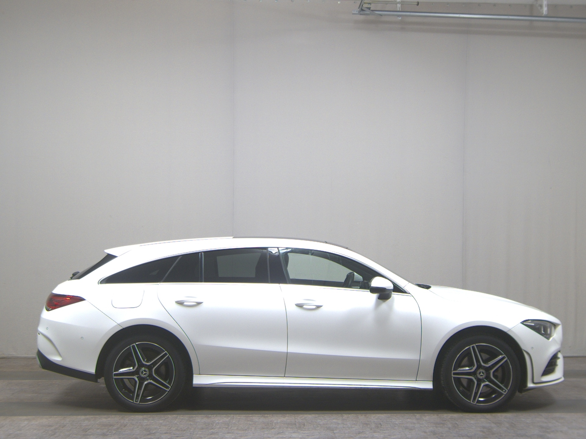 Mercedes-Benz CLA 250 Shooting Brake e AMG-Line Navi LED Pano