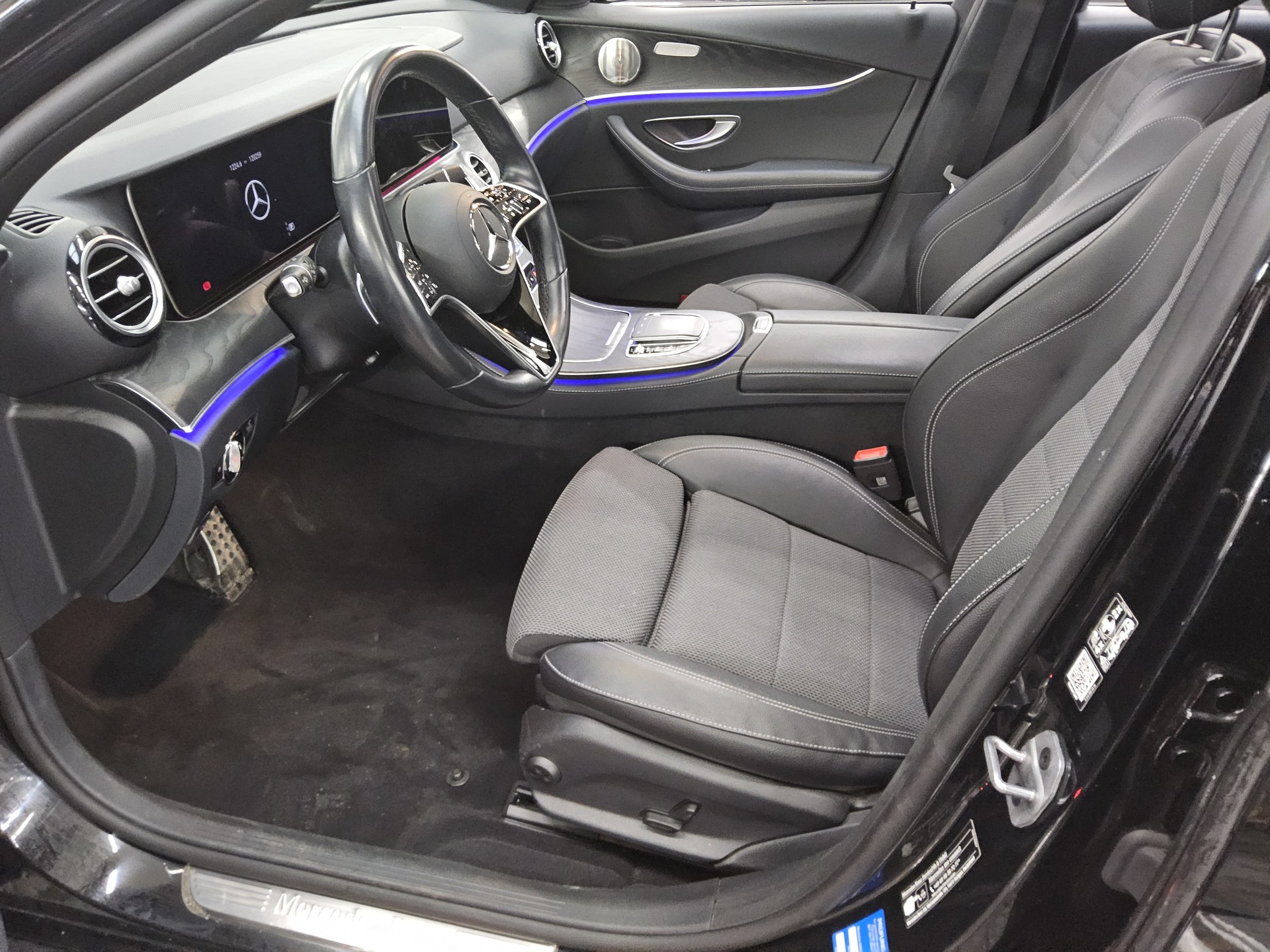 Mercedes-Benz E 220 T d 4M All-Terrain Burmester Widescr. GSD 9