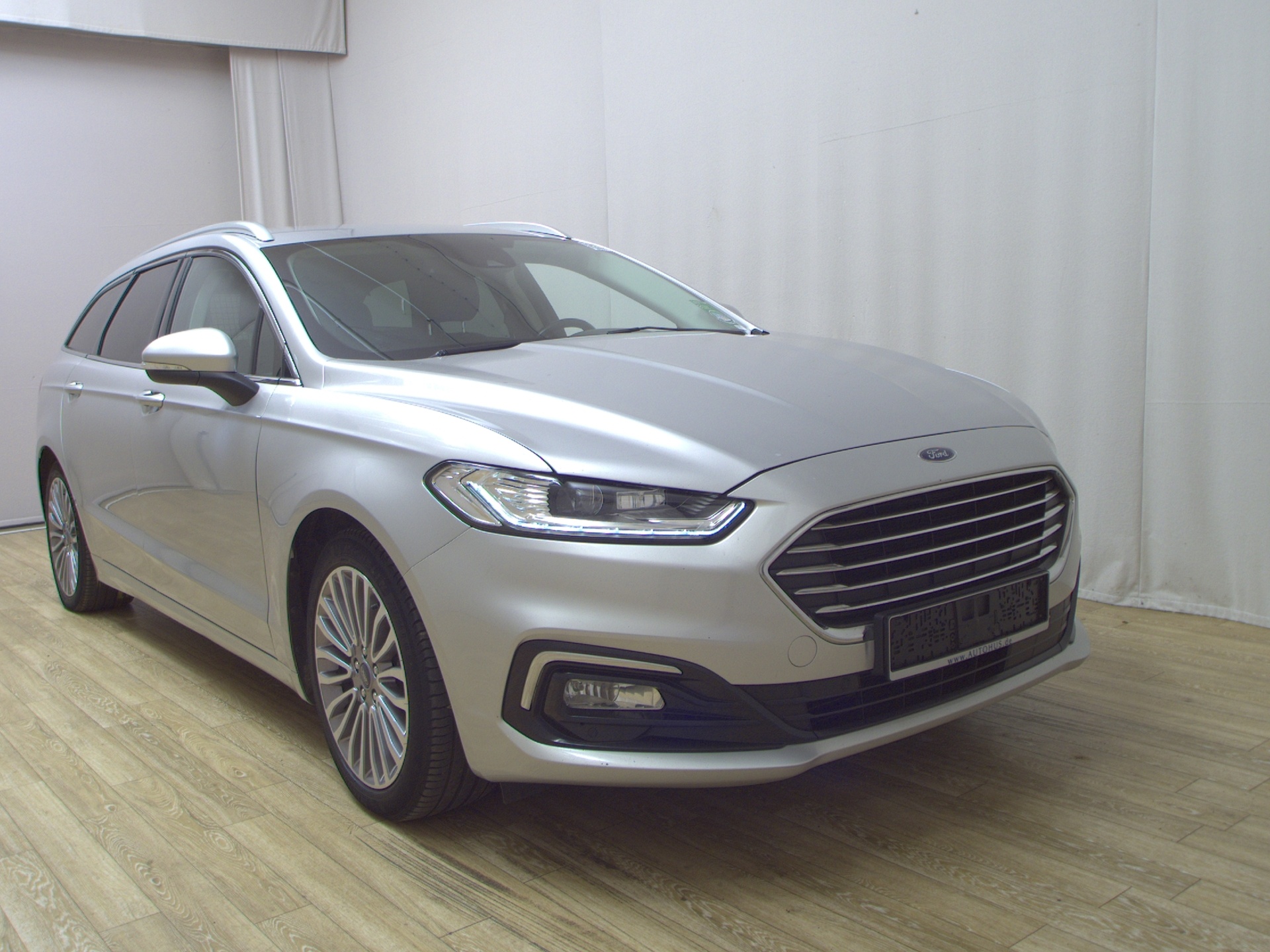 Ford Mondeo Turnier 2.0 EB Titanium Leder Nav LED AHK 3