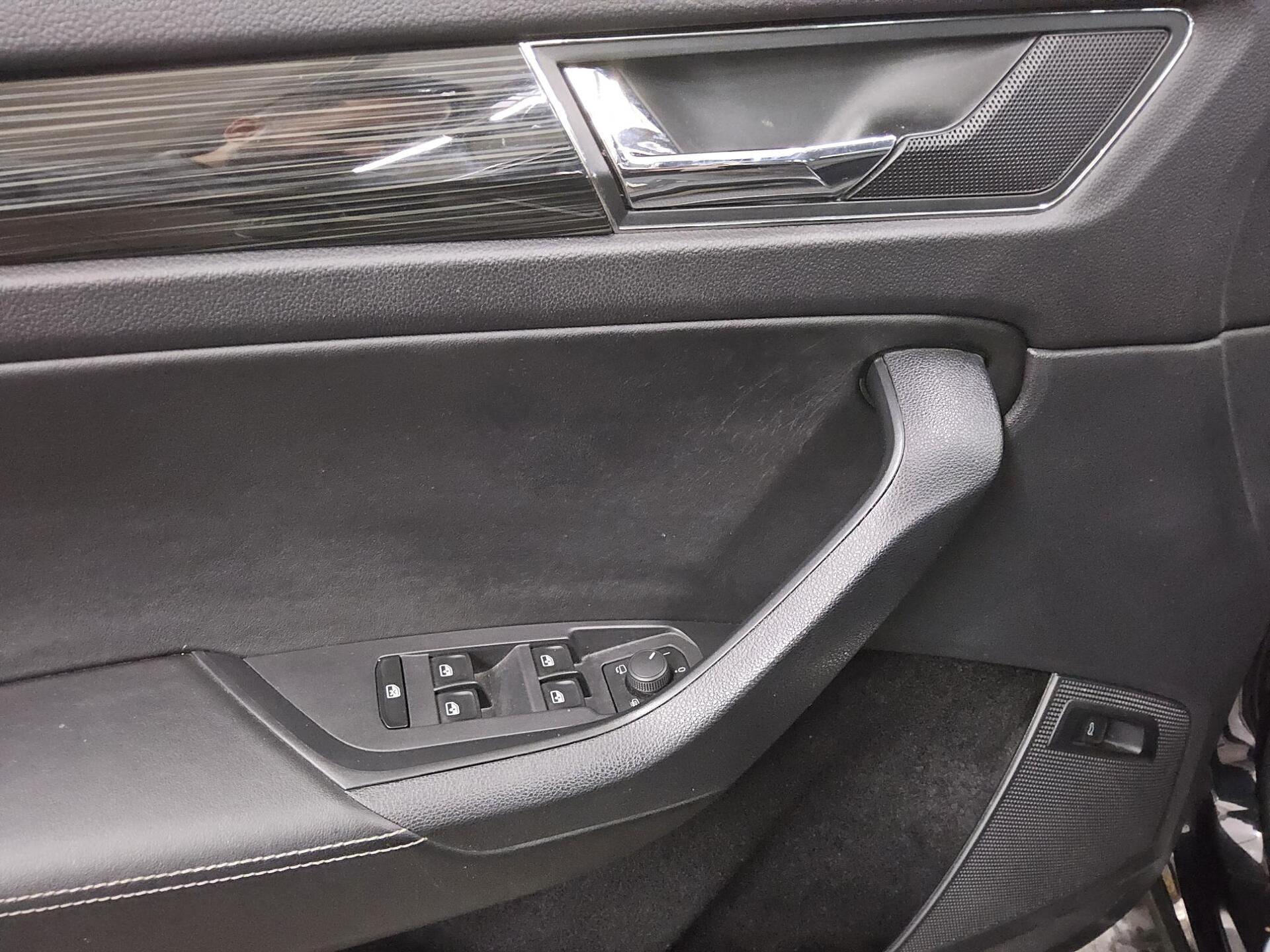 Skoda Kodiaq 2.0 TDI 4x4 Style Navi LED RfK AHK ACC 9