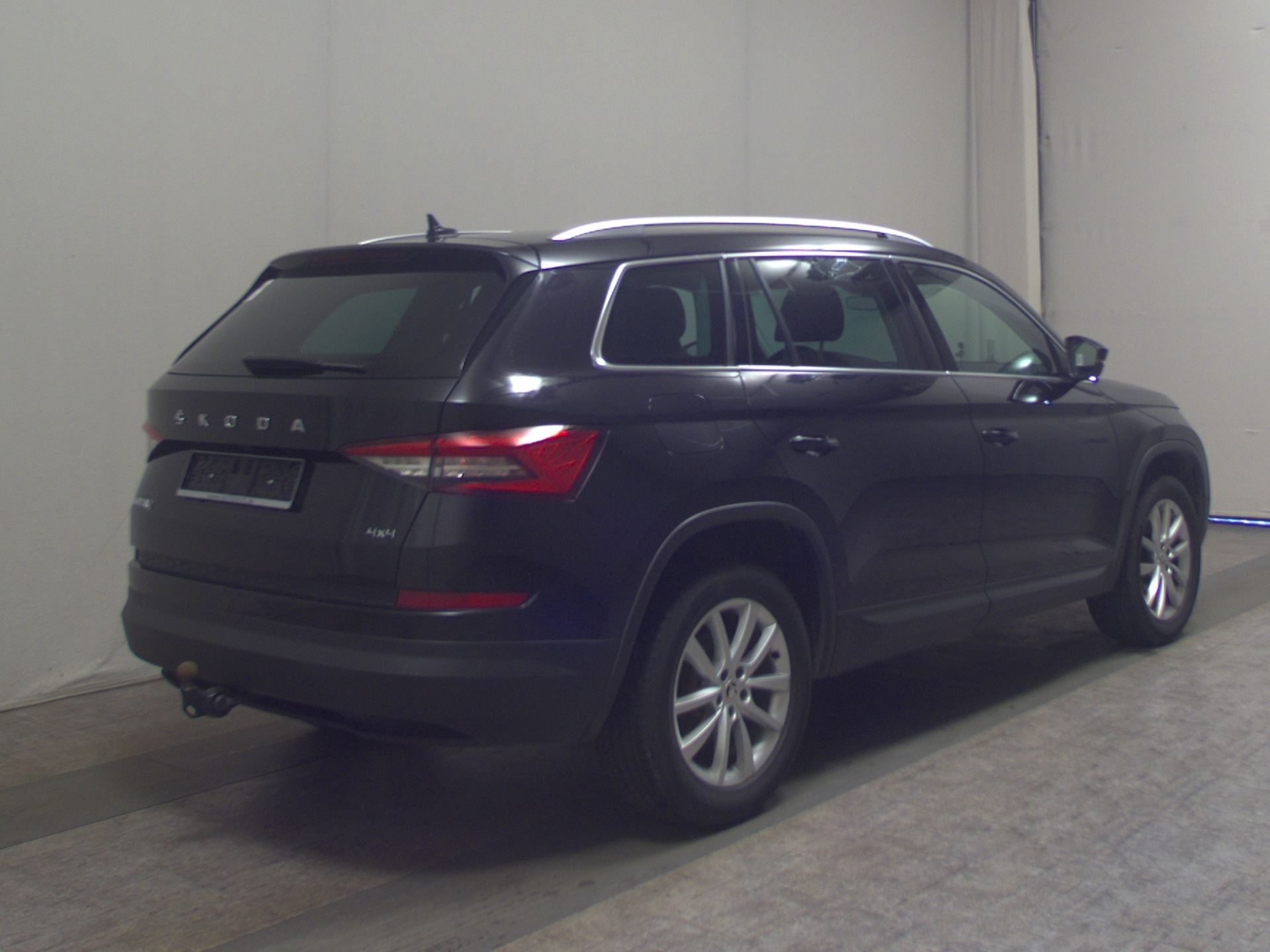 Skoda Kodiaq 2.0 TDI 4x4 Style Navi LED RfK AHK ACC 4