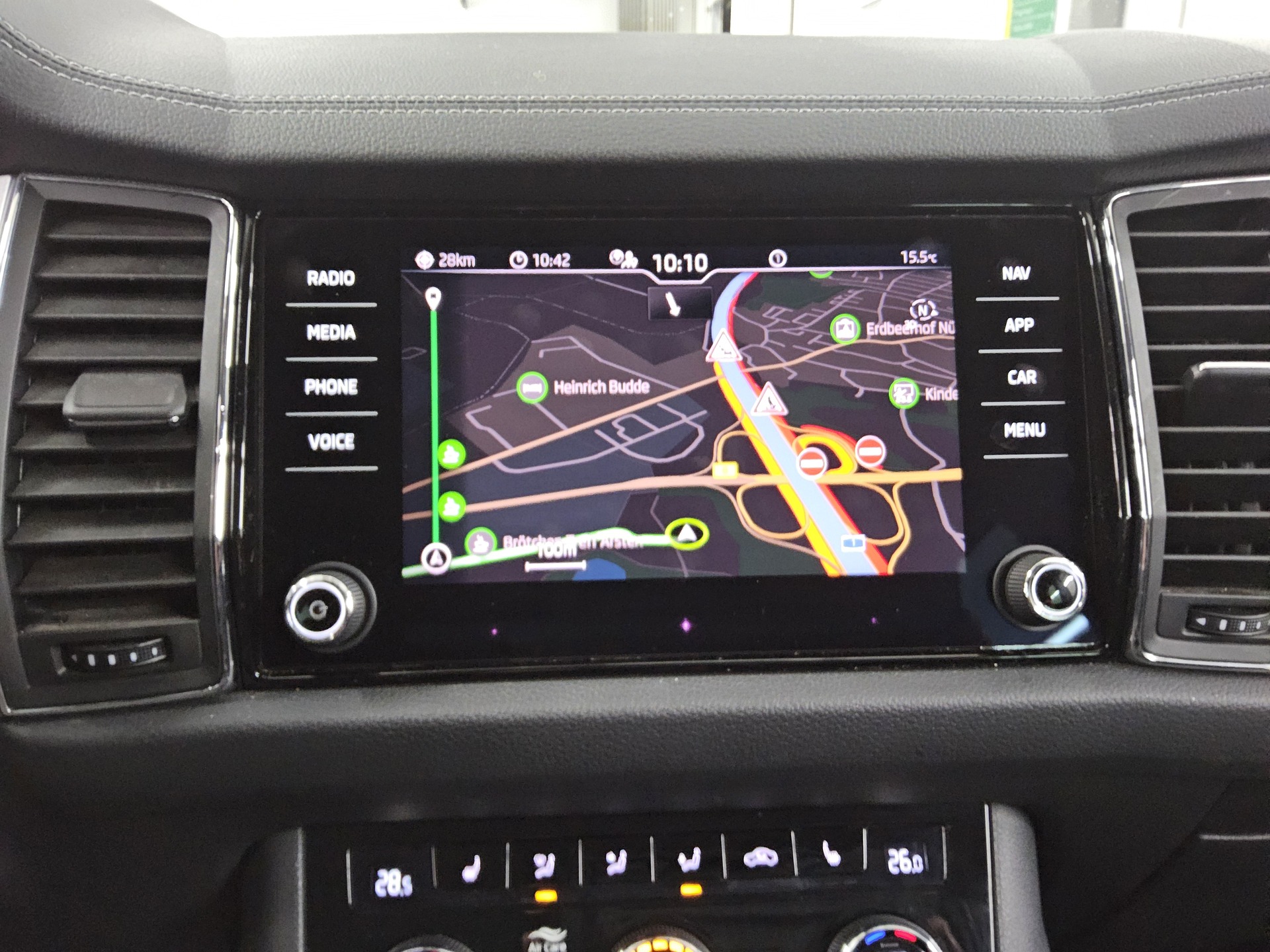 Skoda Kodiaq 2.0 TDI Ambition Nav vc LED AHK ACC StHzg 7