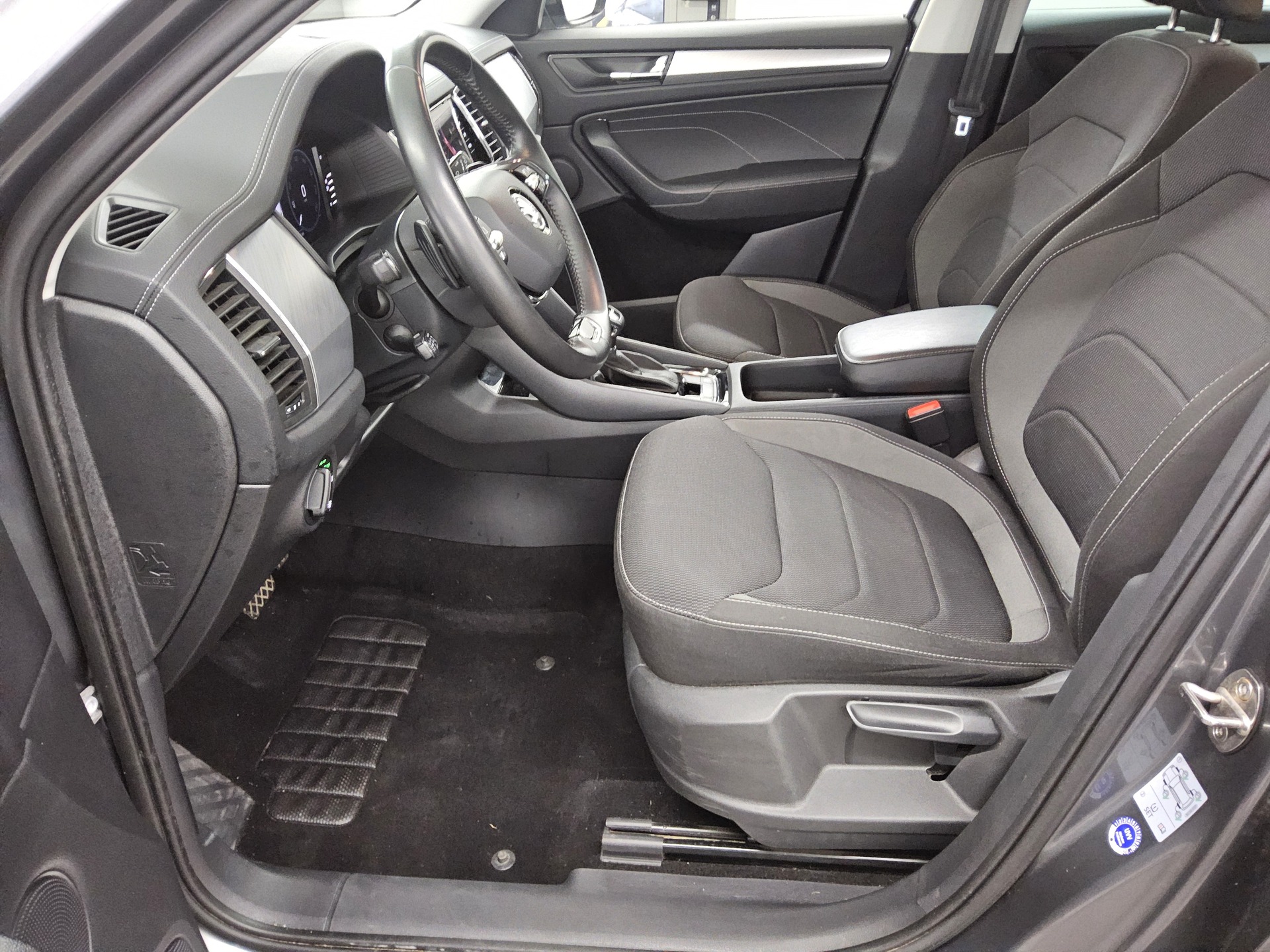 Skoda Kodiaq 2.0 TDI Ambition Nav vc LED AHK ACC StHzg 9