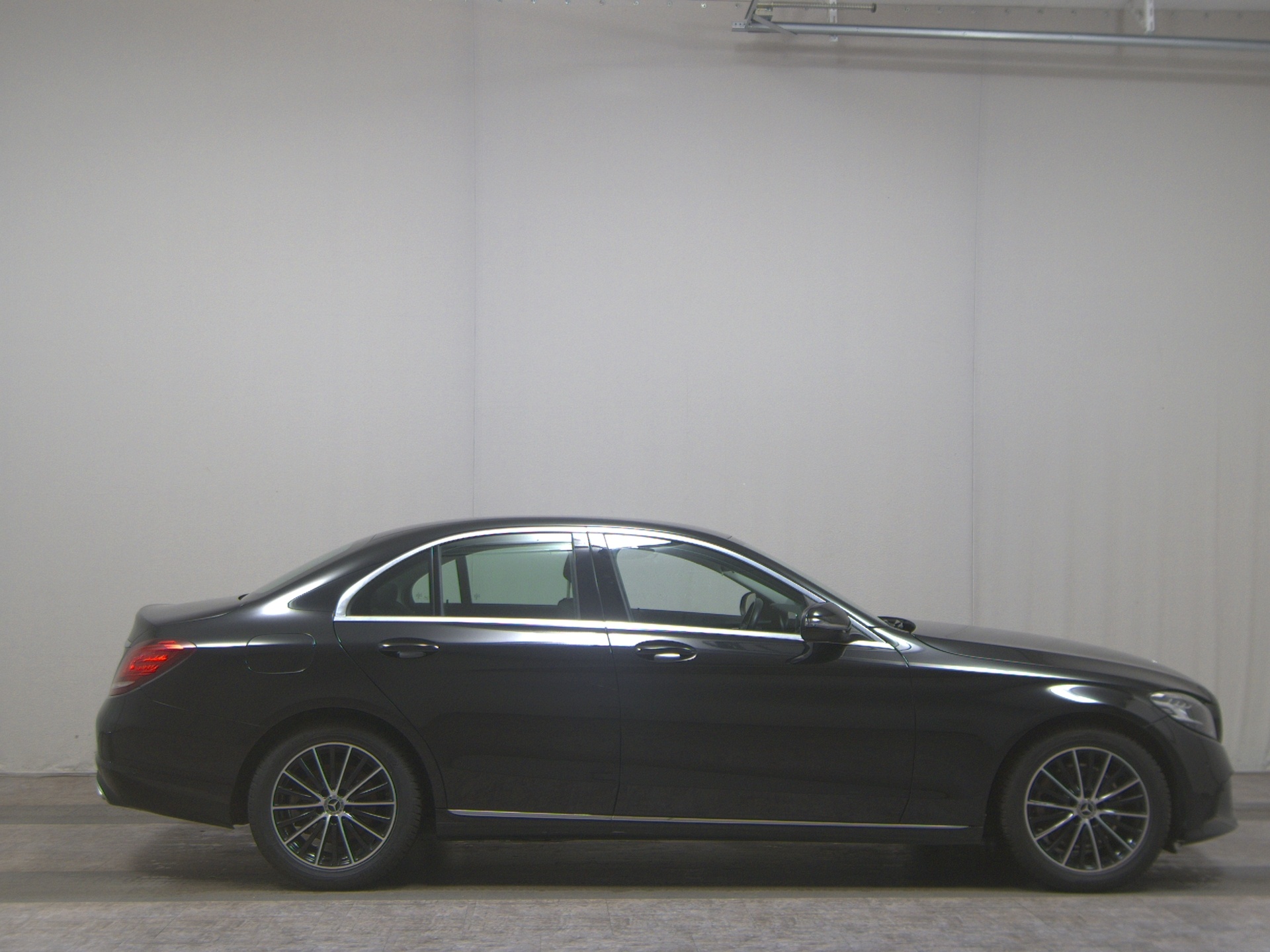 Mercedes-Benz C 300 Avantgarde LED Shz Tempomat