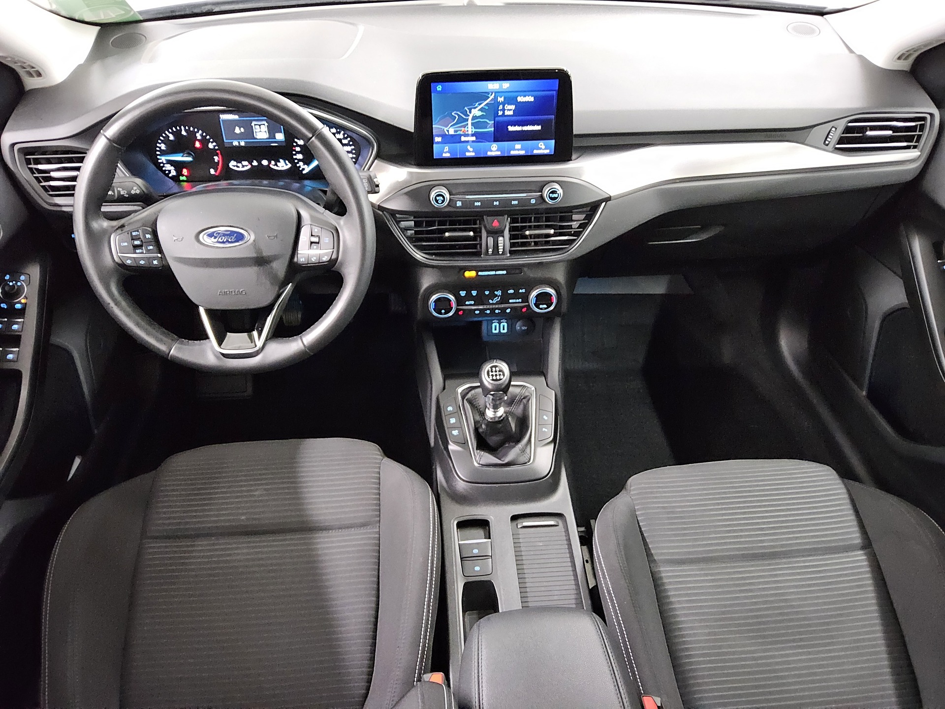 Ford Focus Turnier 1.0 EB Titanium Navi LED RFK Shz 5