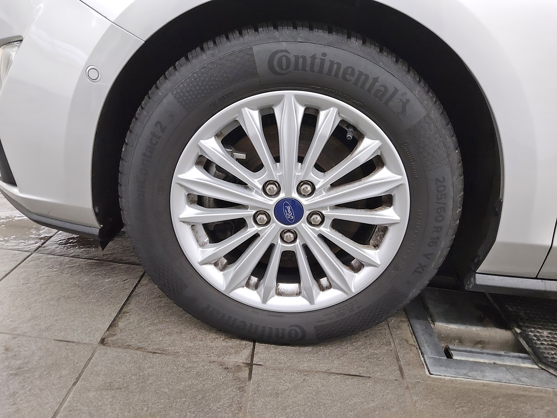 Ford Focus Turnier 1.0 EB Titanium Navi LED RFK Shz 10