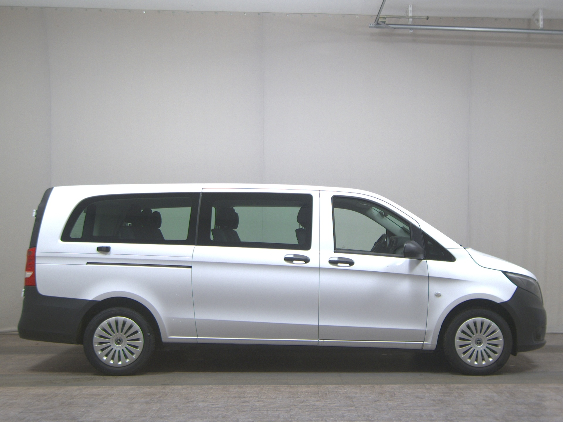 Mercedes-Benz Vito Tourer Pro Extralang 8-Sitze Navi RFK PDC