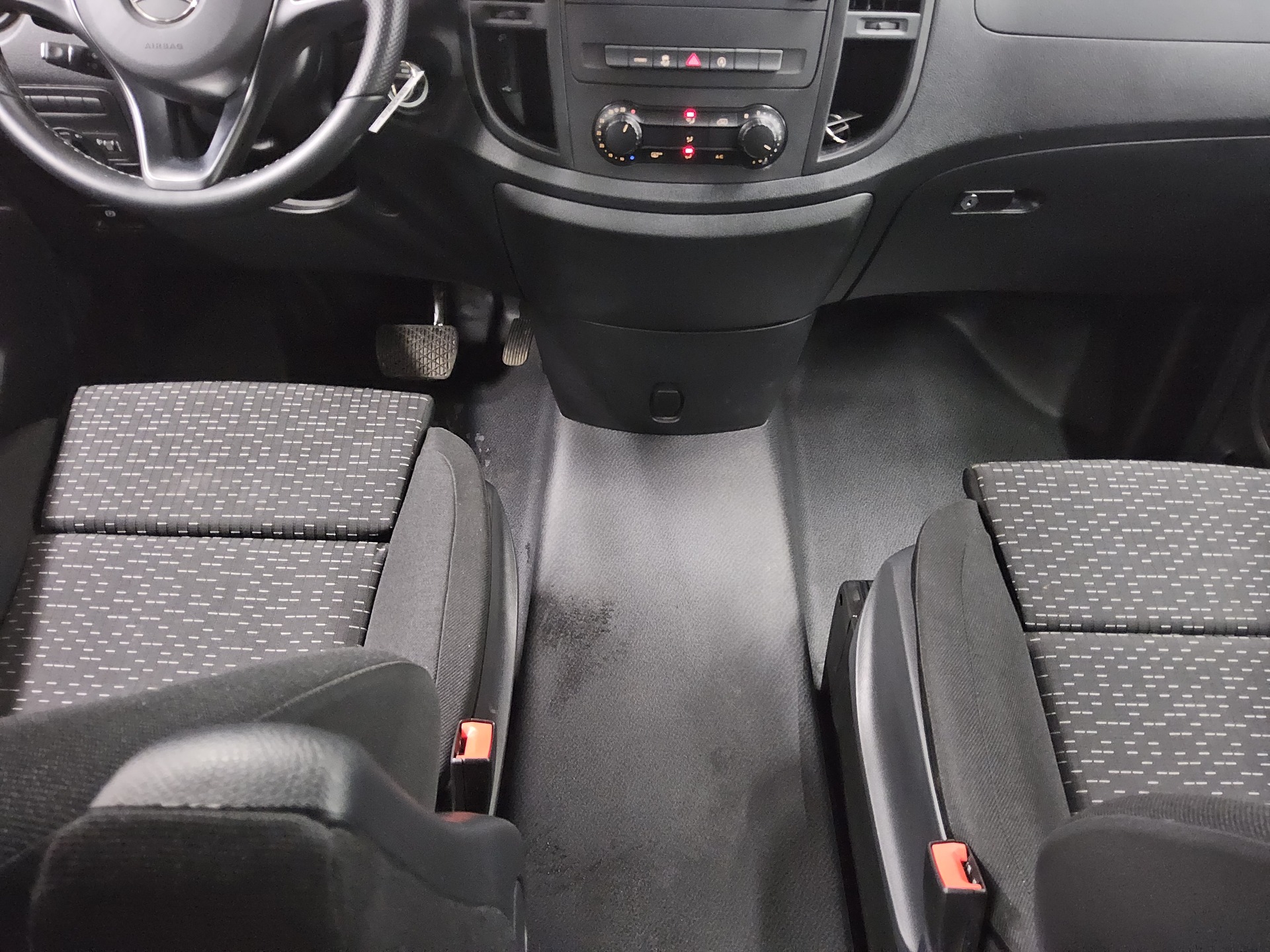 Mercedes-Benz Vito Tourer Pro Extralang 8-Sitze Navi RFK PDC 6