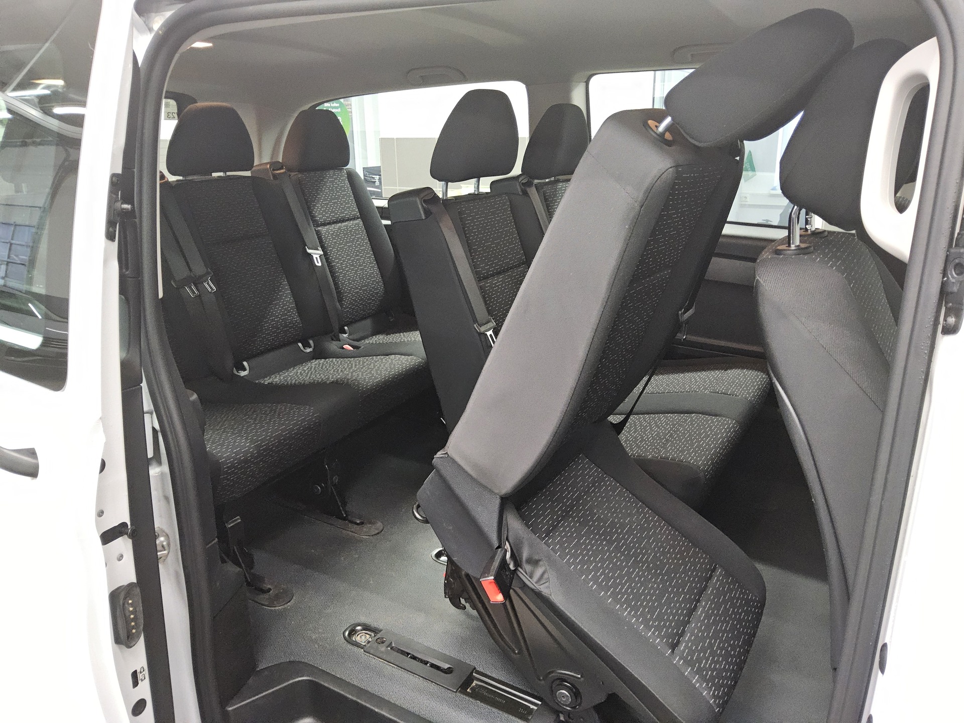 Mercedes-Benz Vito Tourer Pro Extralang 8-Sitze Navi RFK PDC 12
