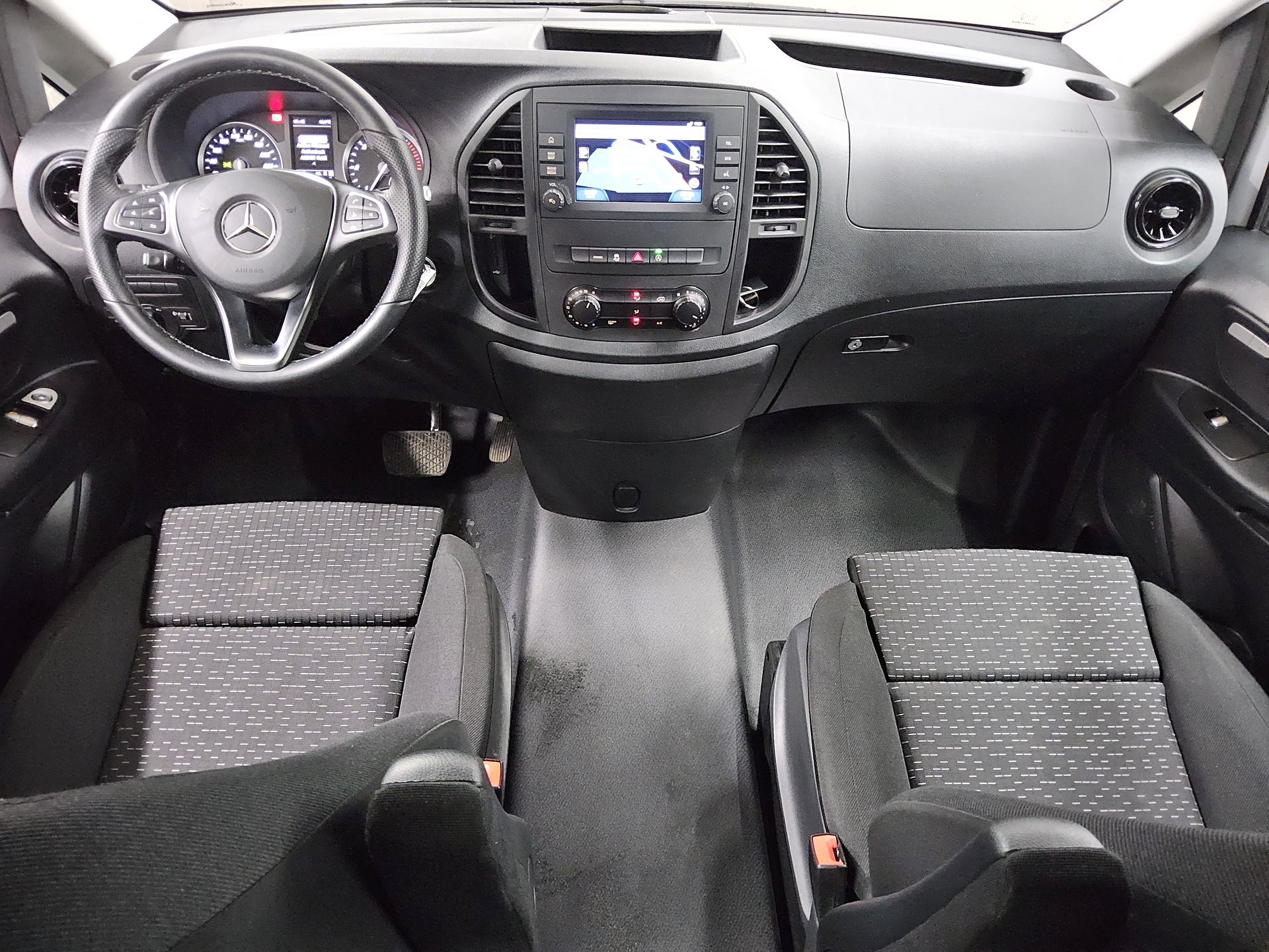 Mercedes-Benz Vito Tourer Pro Extralang 8-Sitze Navi RFK PDC 5