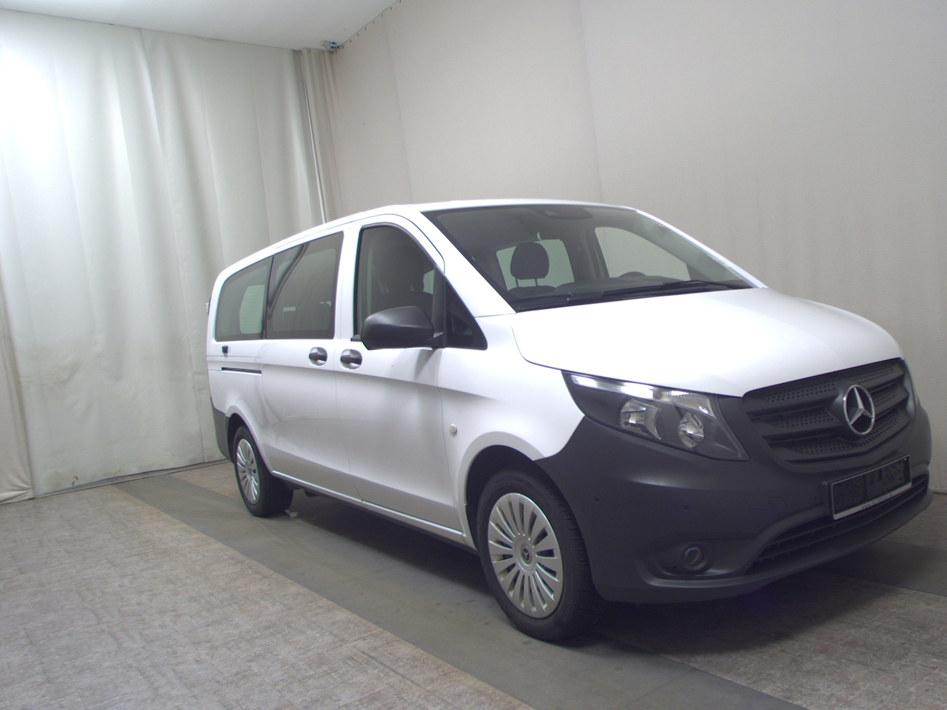 Mercedes-Benz Vito Tourer Pro Extralang 8-Sitze Navi RFK PDC 3