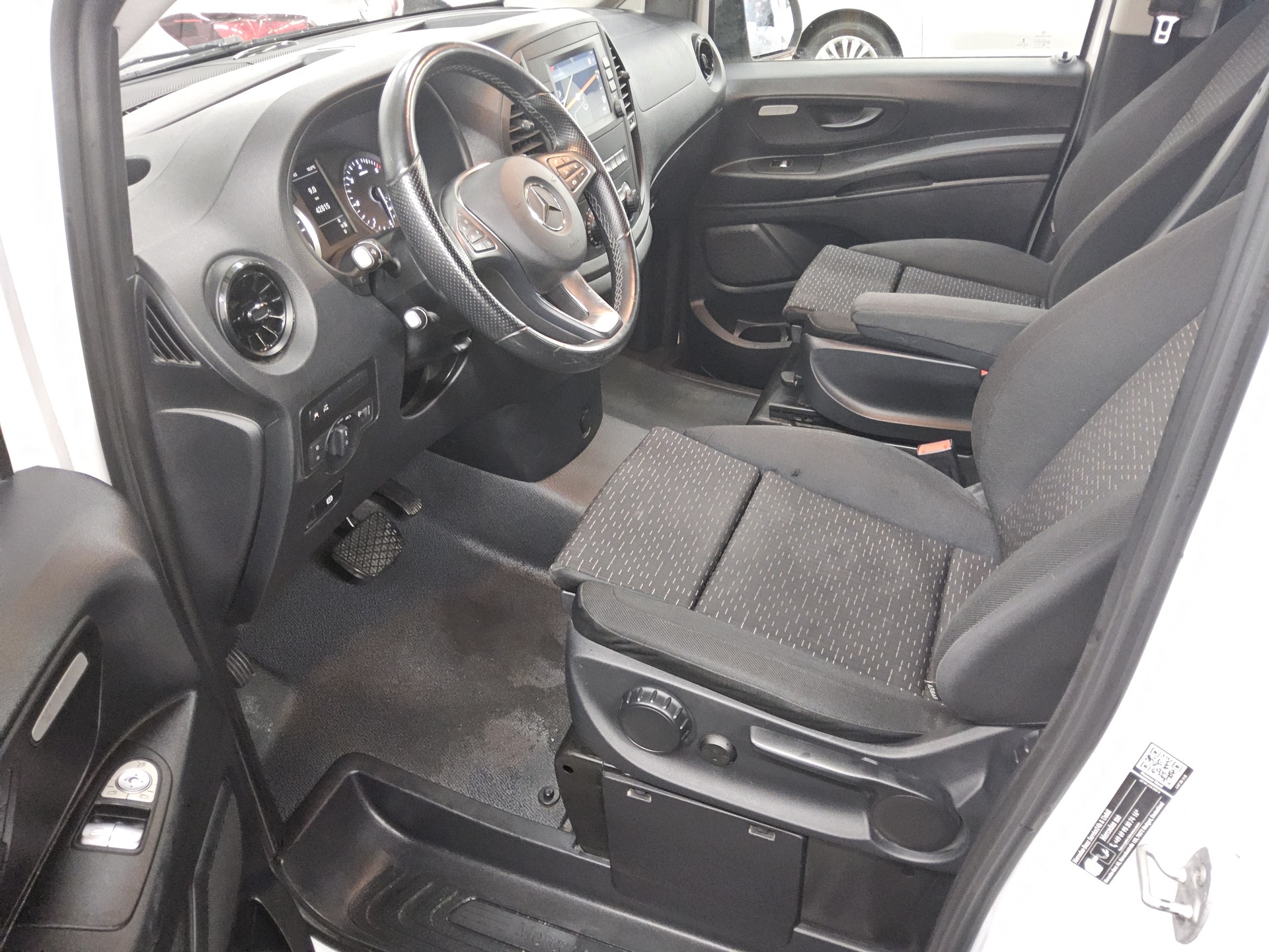 Mercedes-Benz Vito CDI Tourer Pro extralang 8-Sitze Navi RFK 8