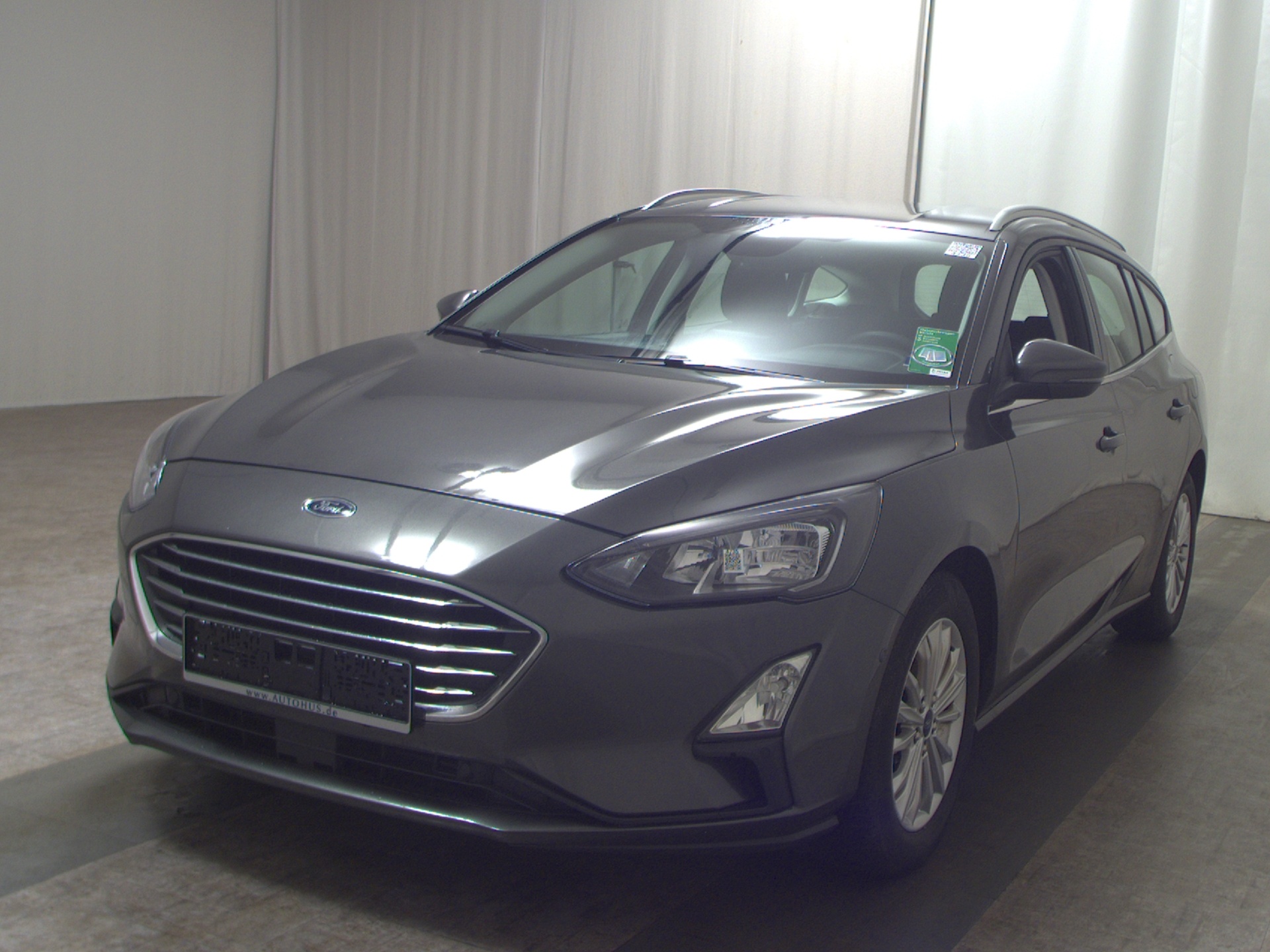 Ford Focus Turnier 1.0 EB Titanium LED Navi Tempomat 2