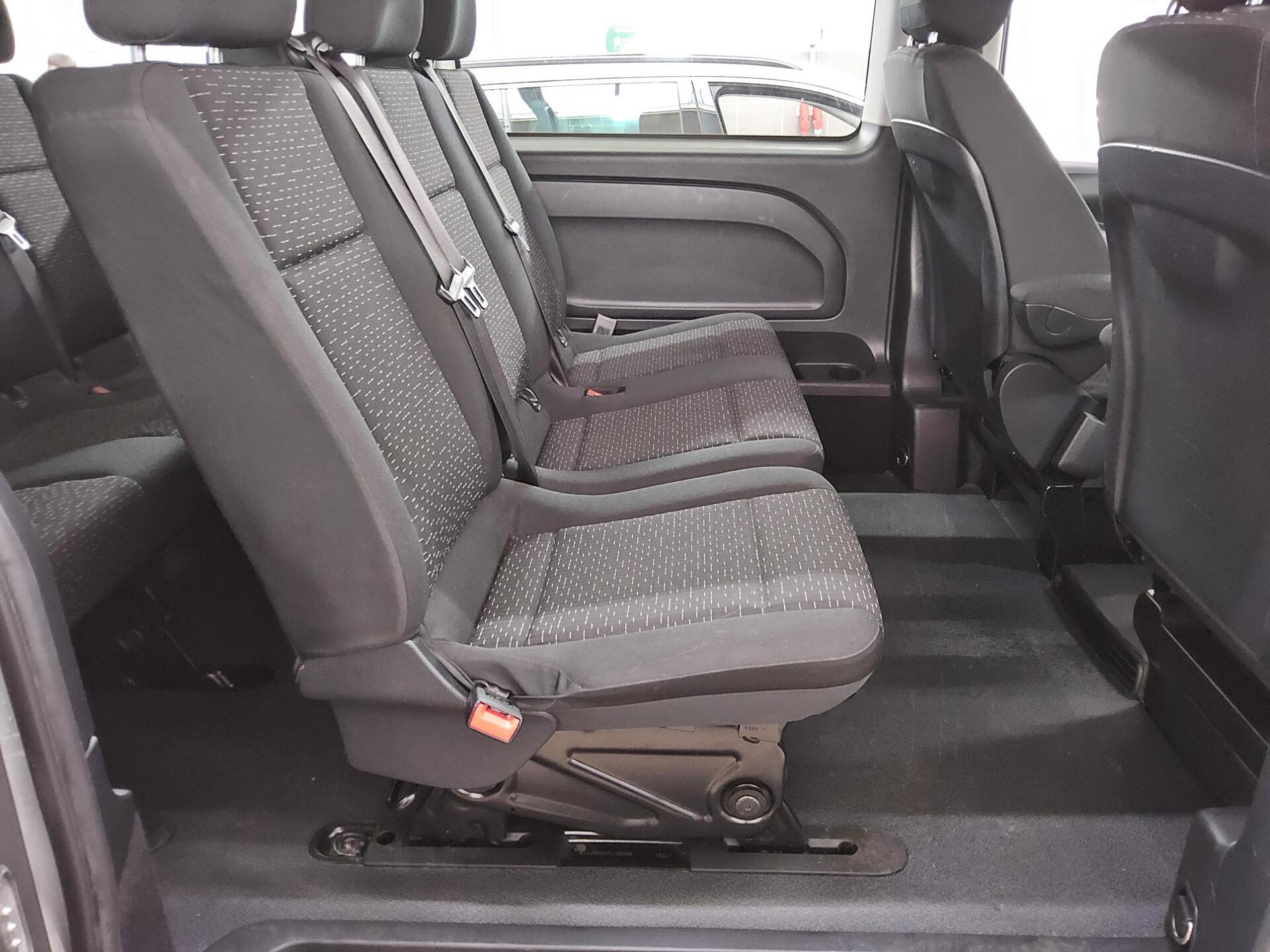 Mercedes-Benz Vito CDI Tourer Pro Extralang 8-Sitze Navi RFK 11