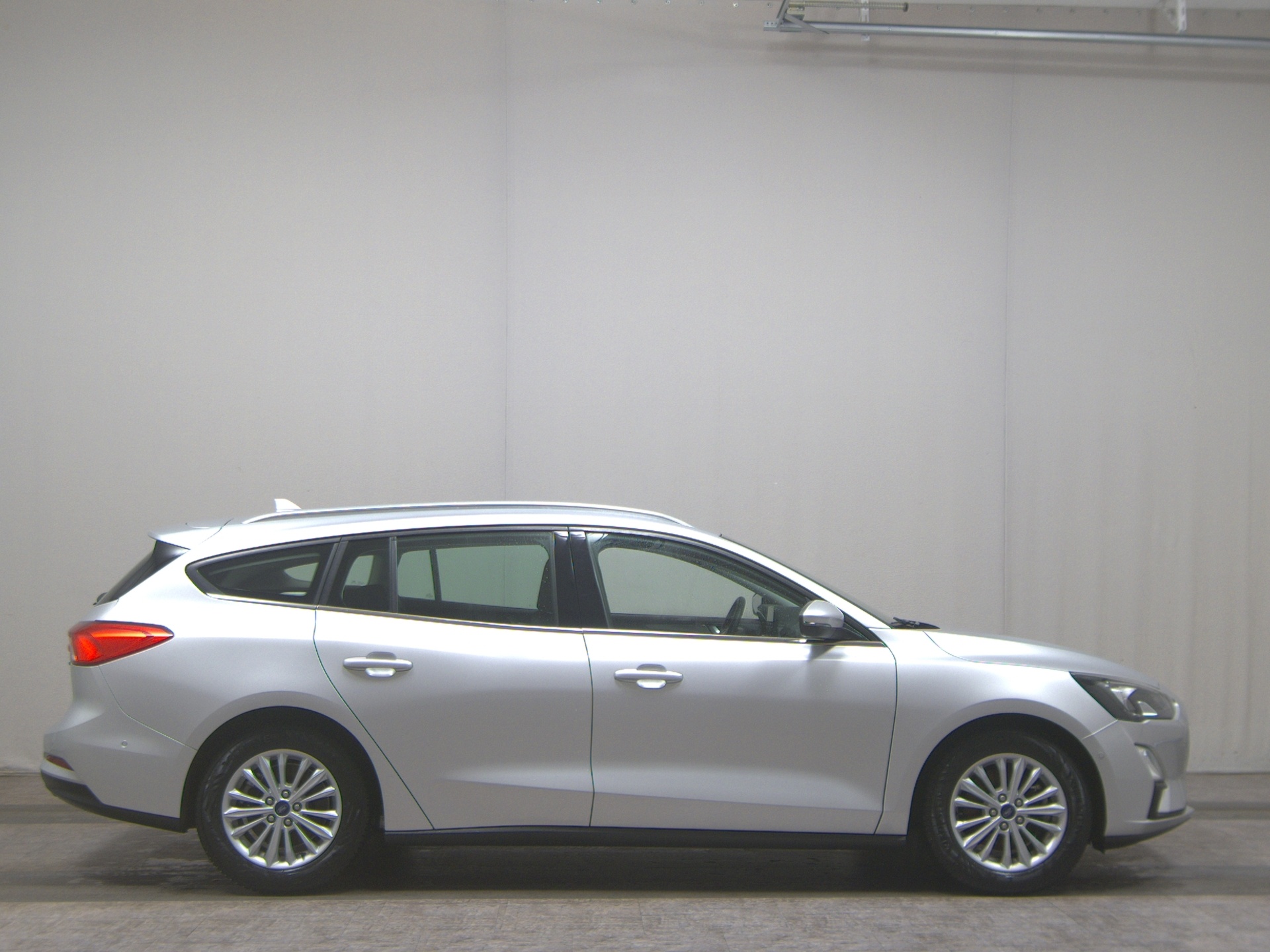 Ford Focus Turnier 1.0 EB Titanium Navi LED Shz RfK