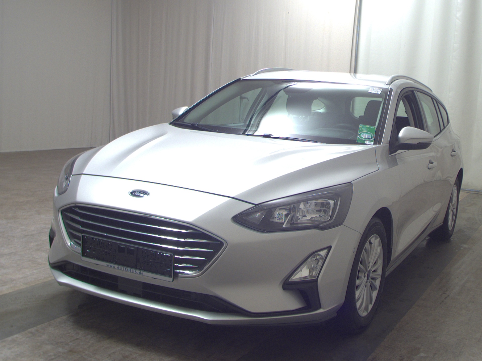Ford Focus Turnier 1.0 EB Titanium Navi LED RFK SHZ 2