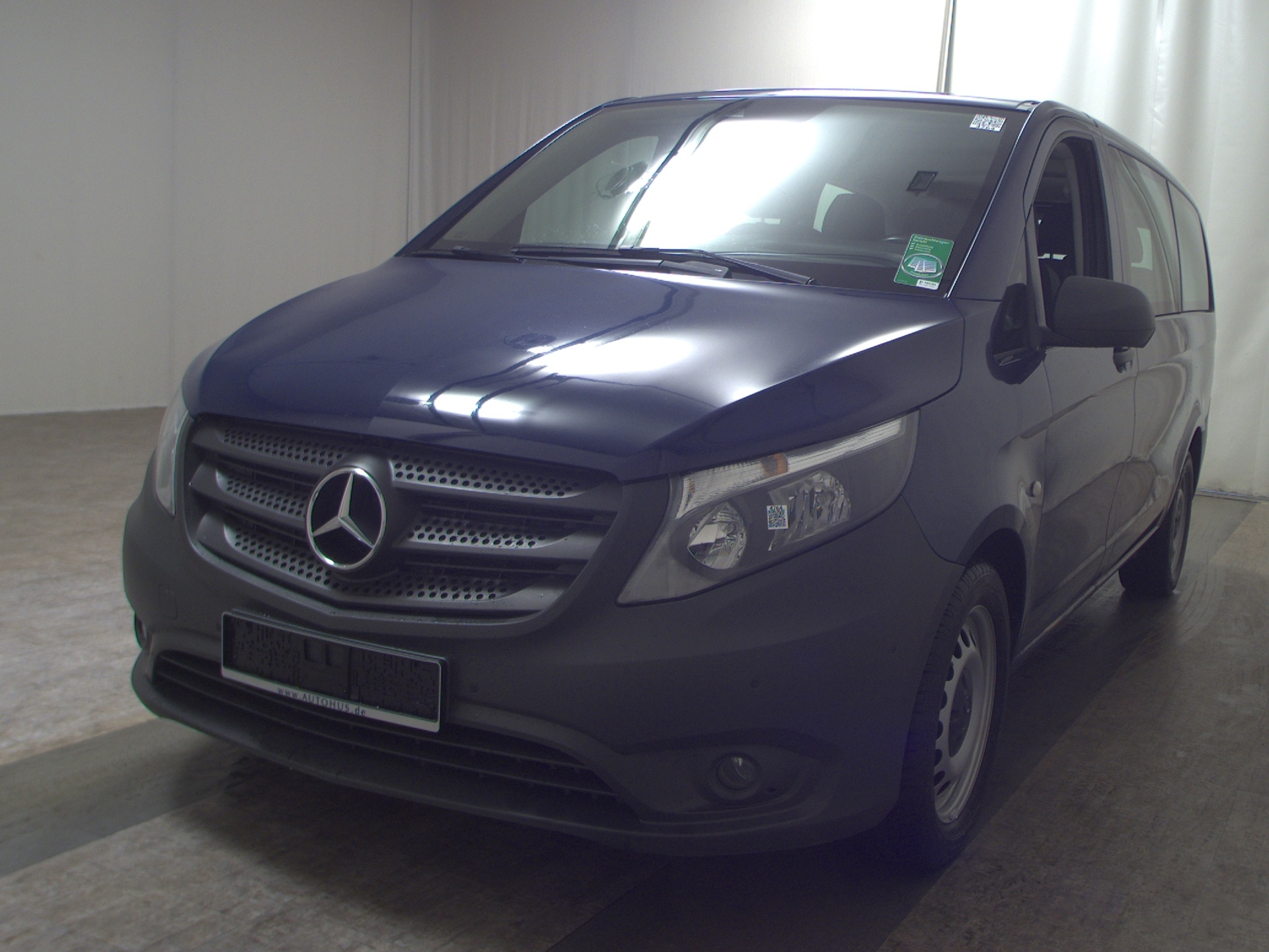 Mercedes-Benz Vito Lang CDI 4x4 8-Sitze Leder Navi RFK 2