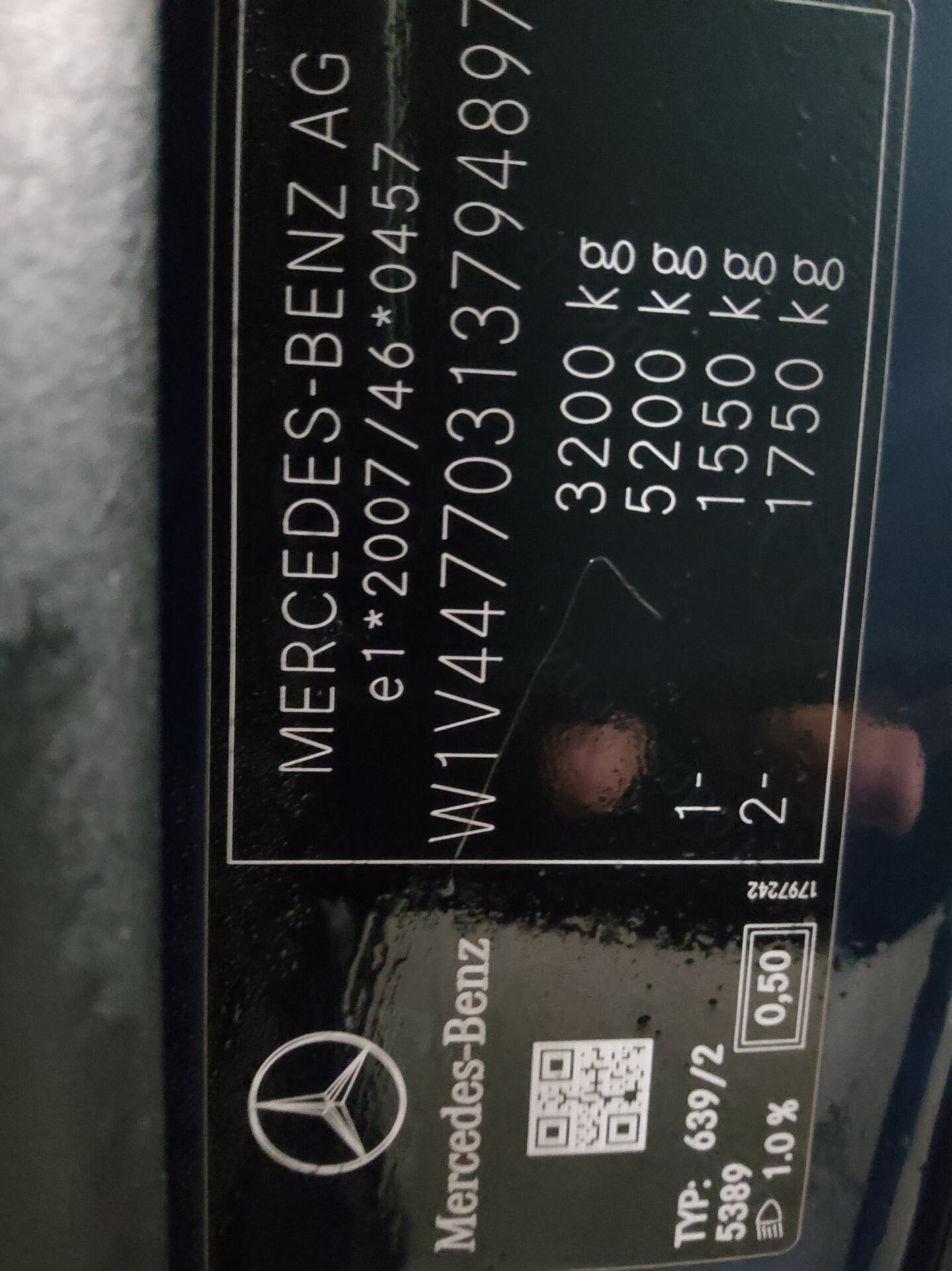 Mercedes-Benz Vito Lang CDI 4x4 Tourer Pro 8-Sitze Navi PDC 13