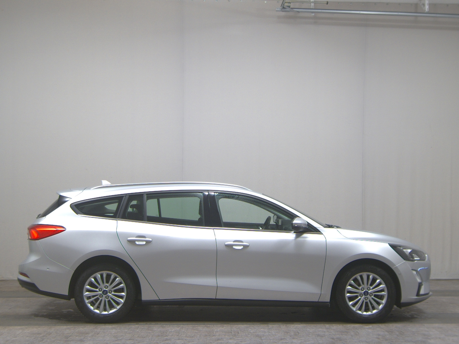 Ford Focus Turnier 1.0 EB Titanium Navi LED RfK Shz