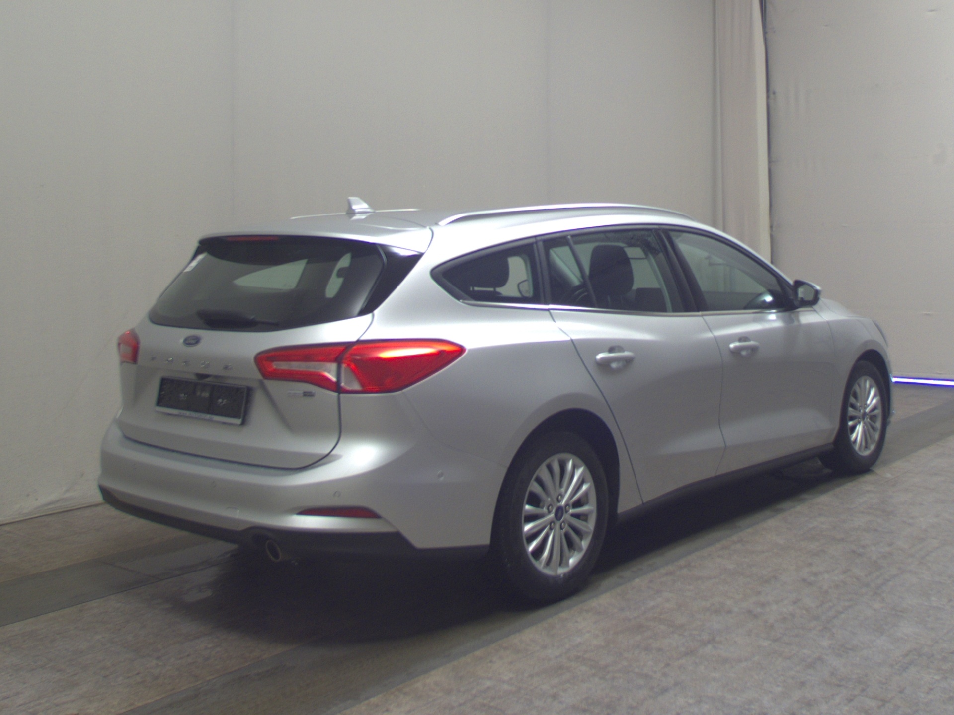 Ford Focus Turnier 1.0 EB Titanium Navi LED RfK Shz 4