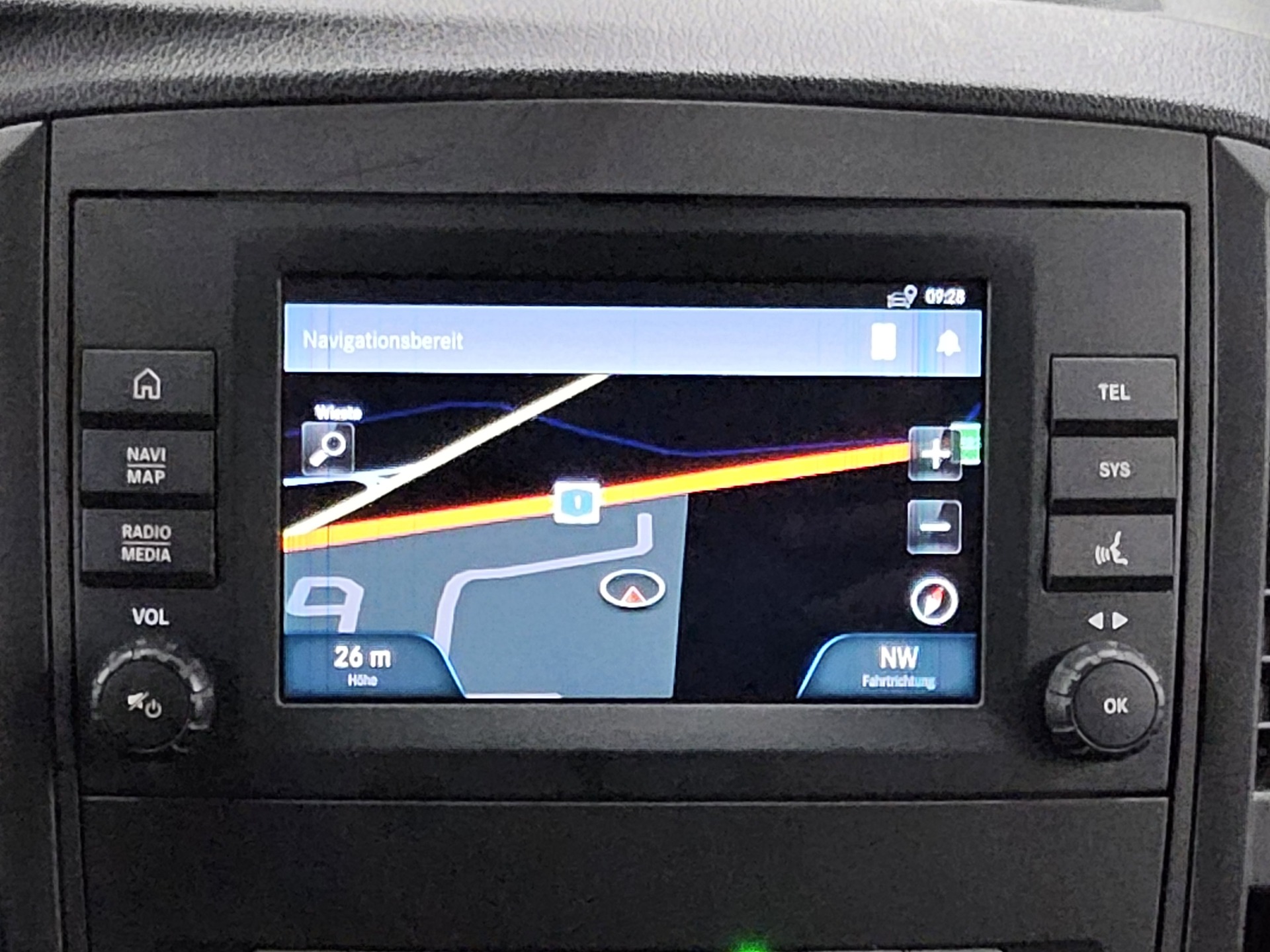 Mercedes-Benz Vito Tourer 114 CDI extralang 8-Sitze Navi RFK 7