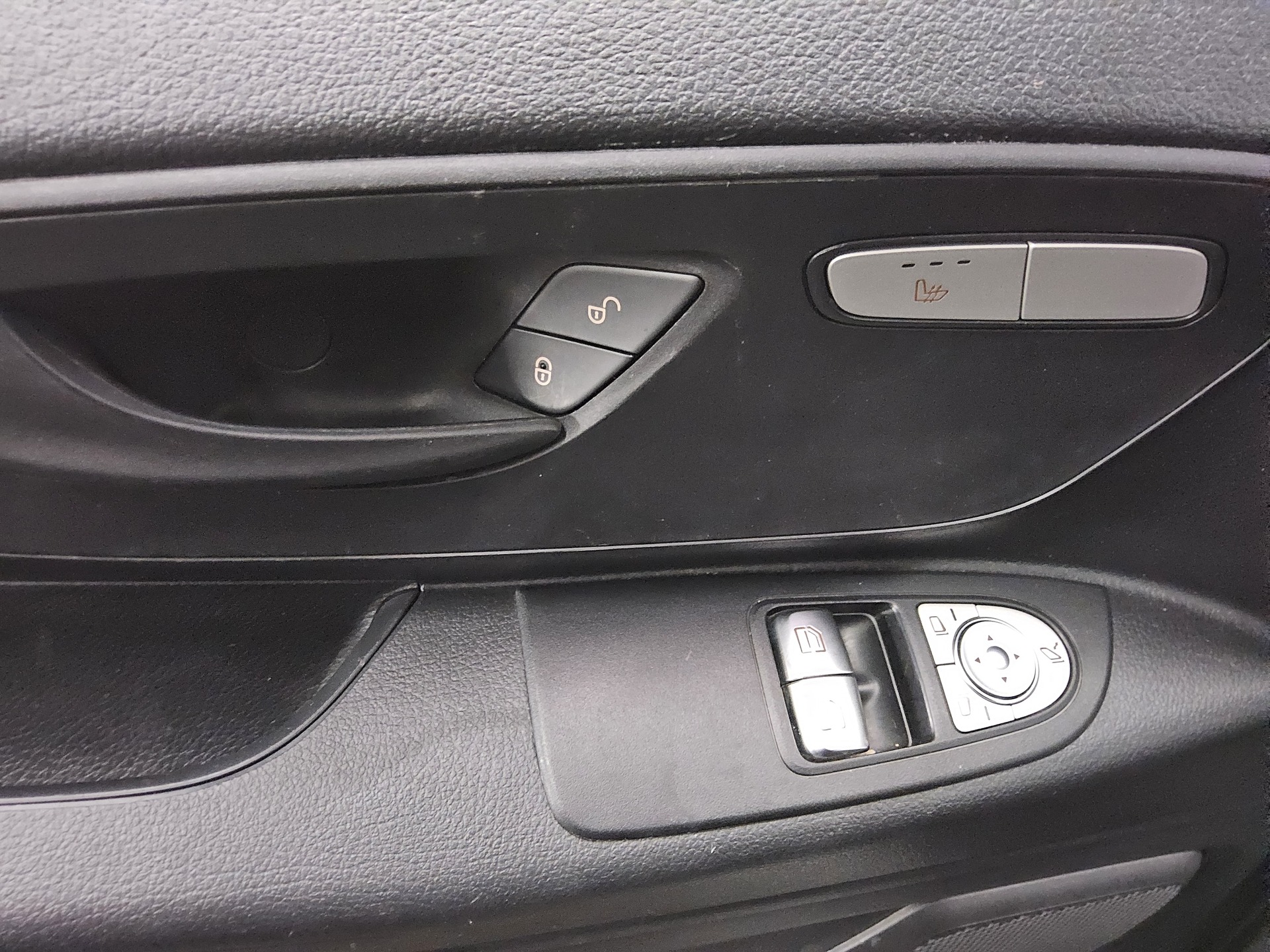 Mercedes-Benz Vito Tourer 114 CDI extralang 8-Sitze Navi RFK 9