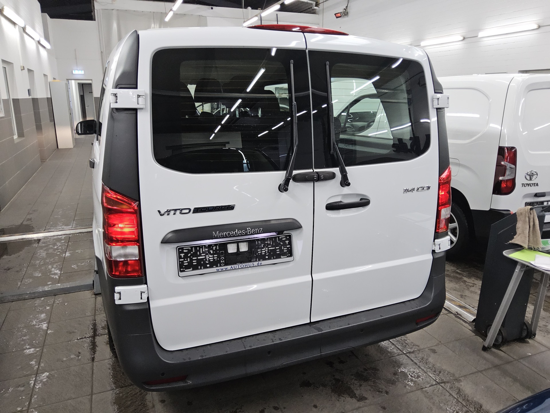 Mercedes-Benz Vito Tourer 114 CDI extralang 8-Sitze Navi RFK 10