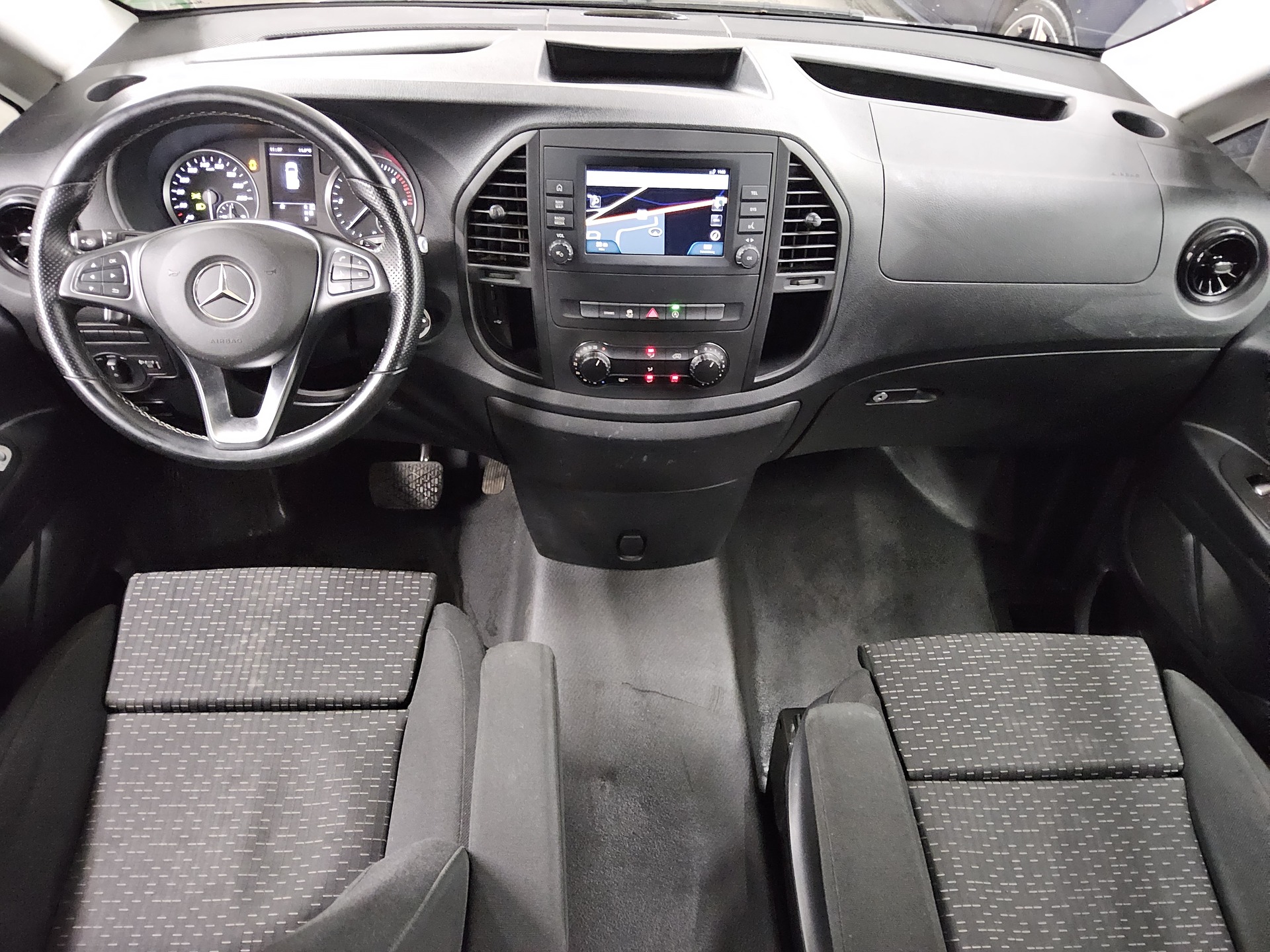 Mercedes-Benz Vito Tourer 114 CDI extralang 8-Sitze Navi RFK 5