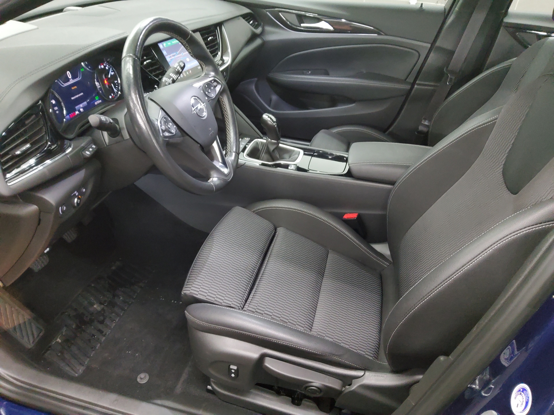 Opel Insignia ST 2.0 D Business Elegance T-Leder Navi 8