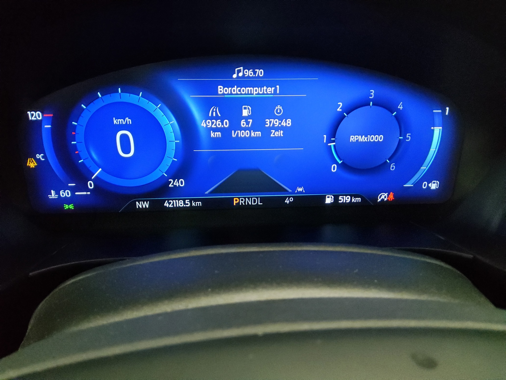 Ford Kuga 2.0 EB Titanium Navi DigiTacho RFK LED 8