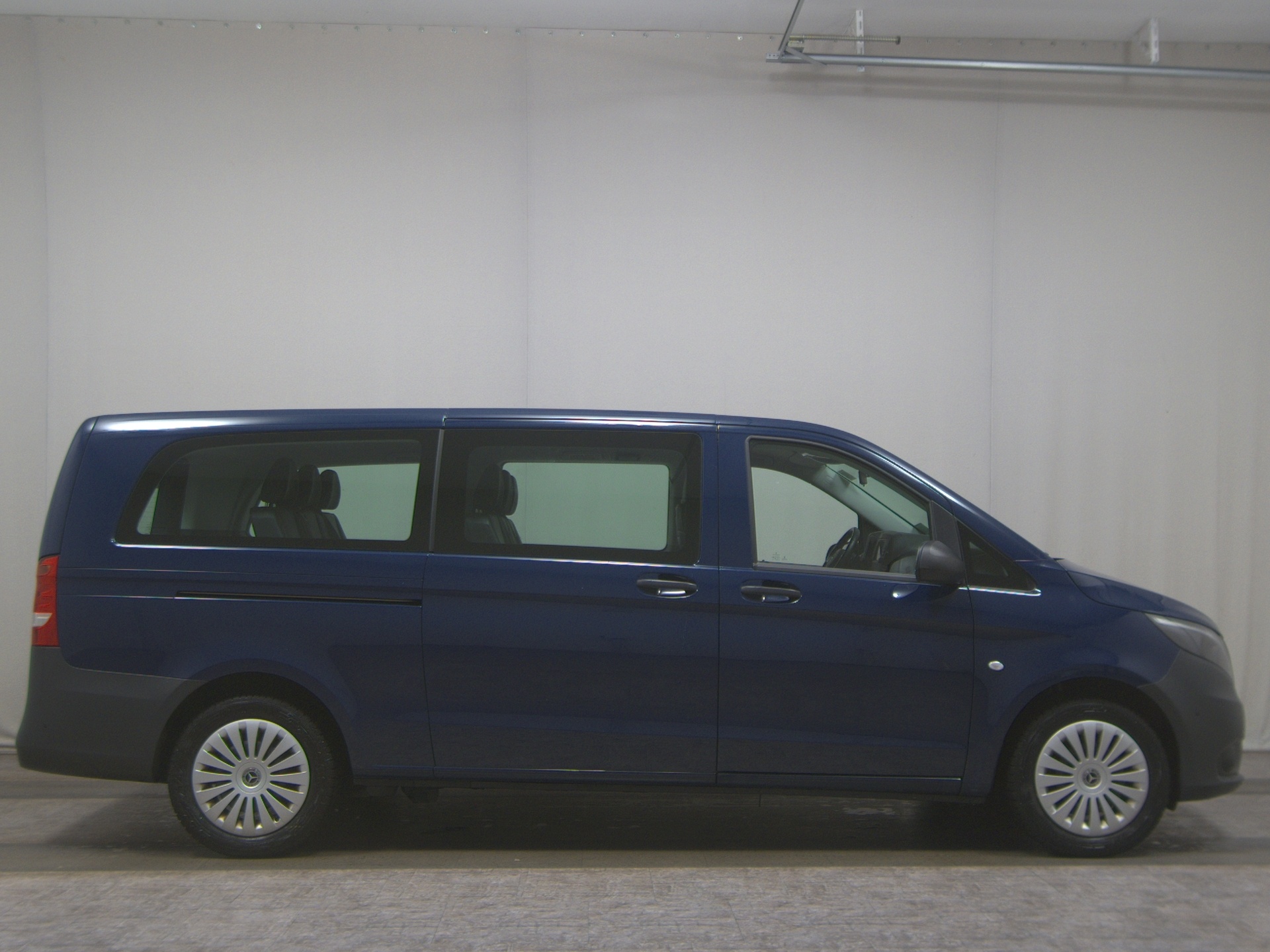 Mercedes-Benz Vito CDI Tourer Pro extralang 8-Sitze Leder Navi