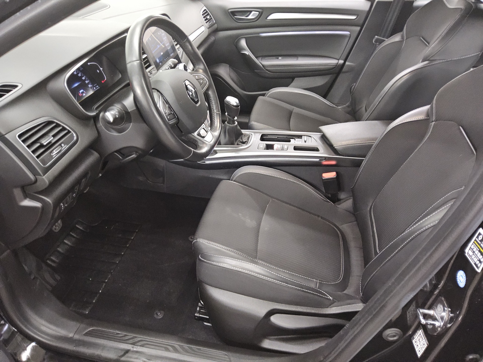 Renault Megane Grandtour 1.5 BLUE dCi Intens Navi LED 9