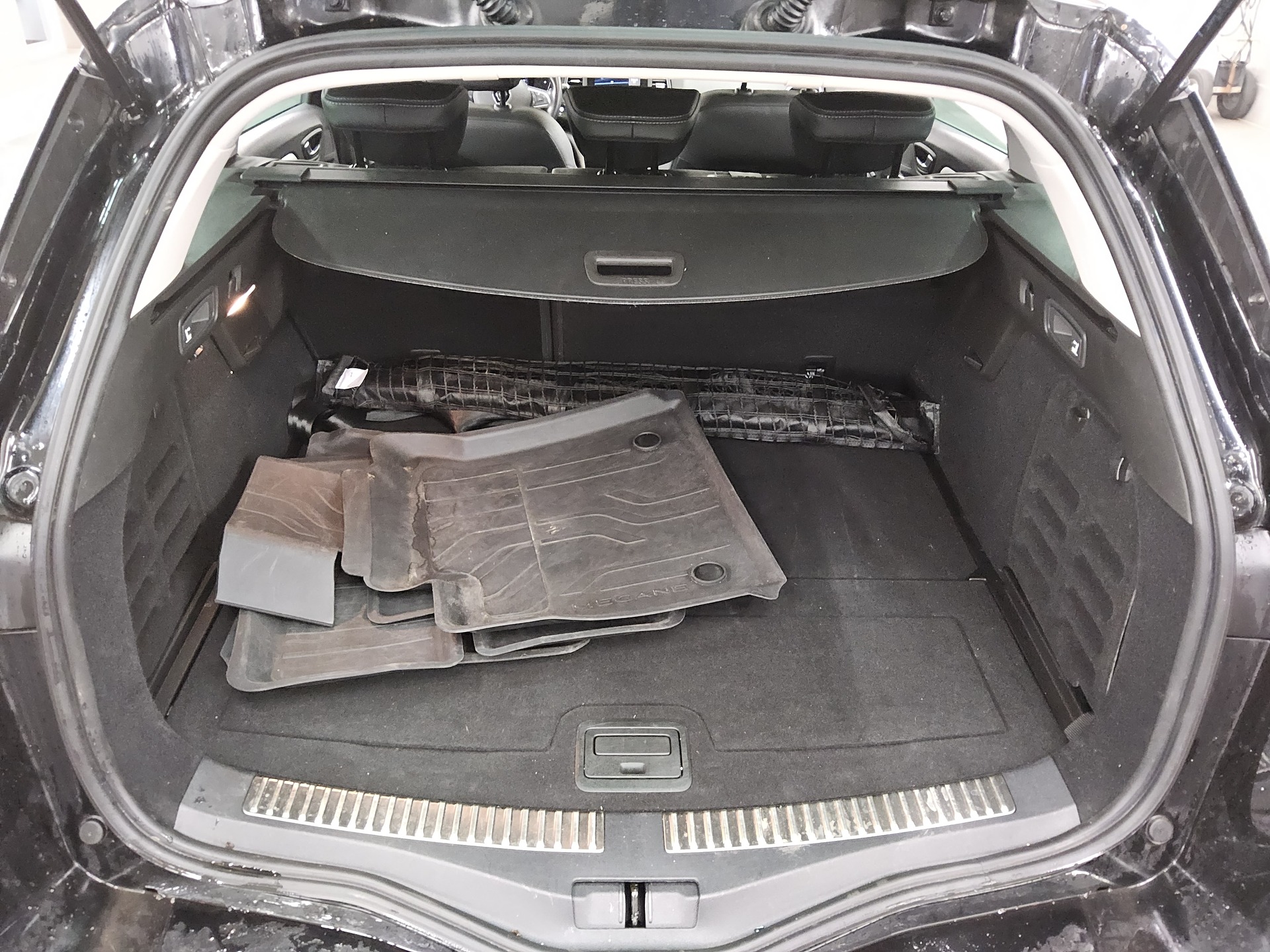 Renault Megane Grandtour 1.5 BLUE dCi Intens Navi LED 11