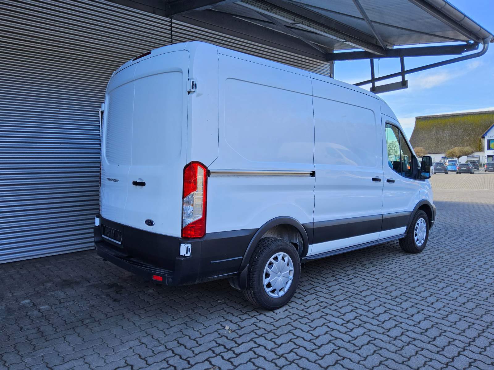 Ford Transit FT 350 L2H2 2.0 TDCi Trend 3-Sitze PDC 4