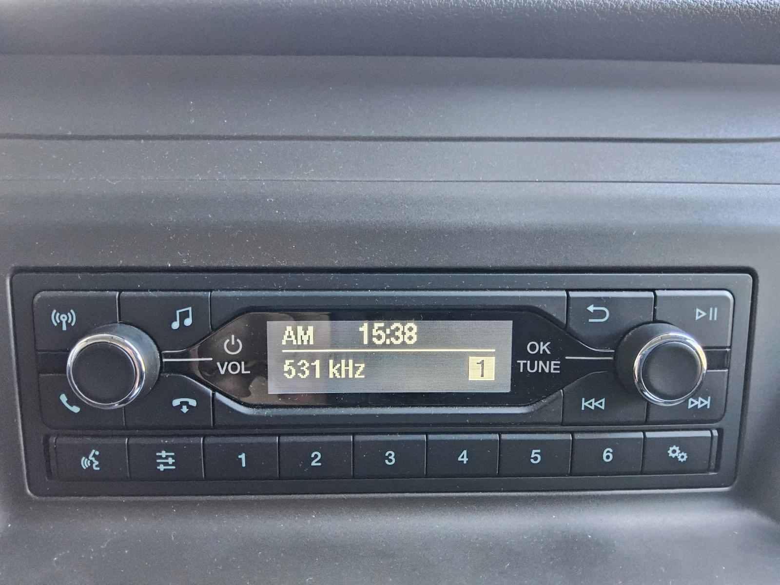 Ford Transit FT 350 L2H2 2.0 TDCi Trend 3-Sitze PDC 10