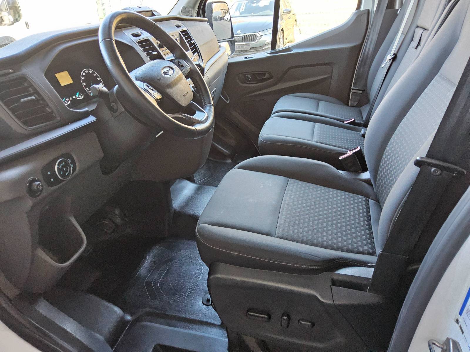 Ford Transit FT 350 L2H2 2.0 TDCi Trend 3-Sitze PDC 8