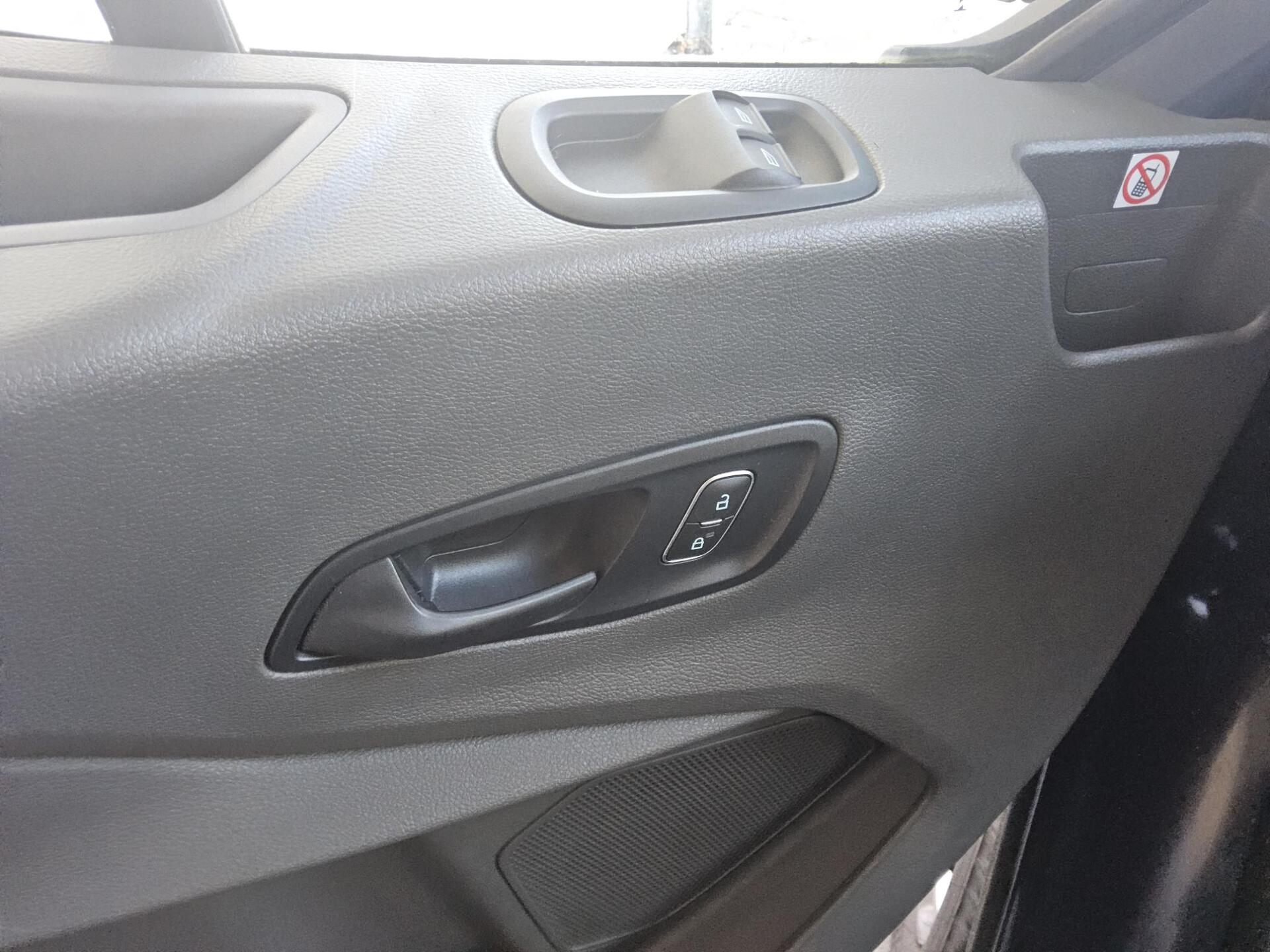 Ford Transit FT 350 L2H2 2.0 TDCi Trend Regale PDC 9