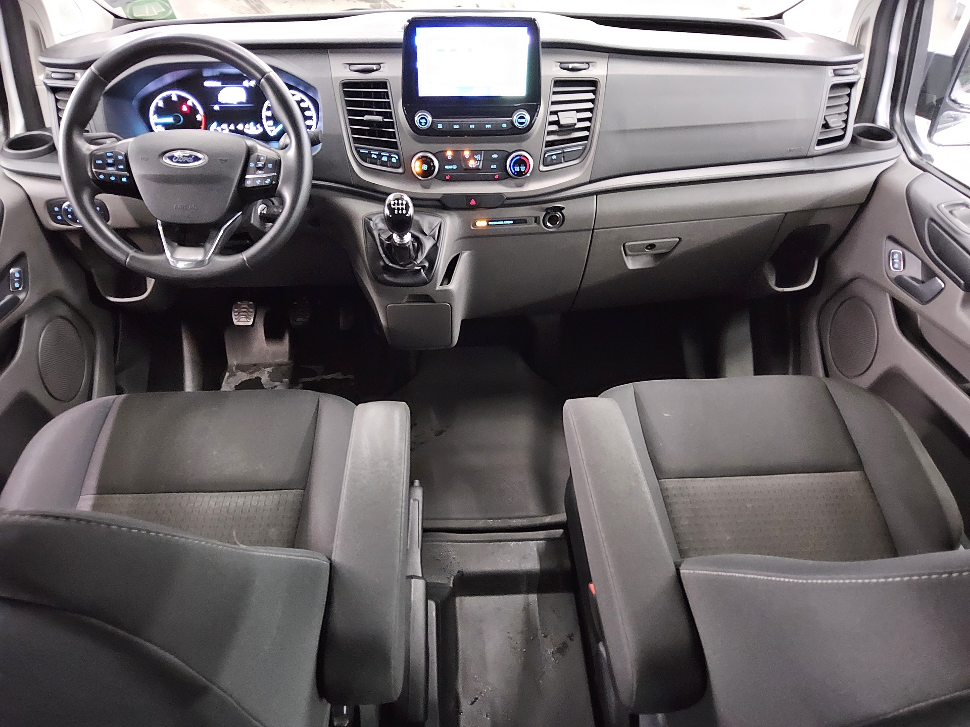 Ford Transit Custom 2.0 EB Trend L2 8-Sitze Navi PDC 5