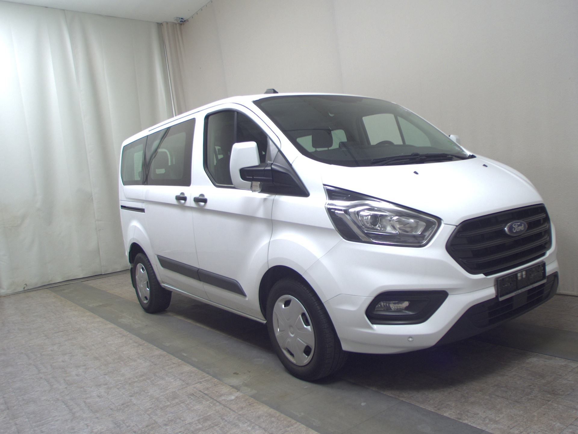 Ford Transit Custom 2.0 TDCi Trend L1 9-Sitze Navi 3