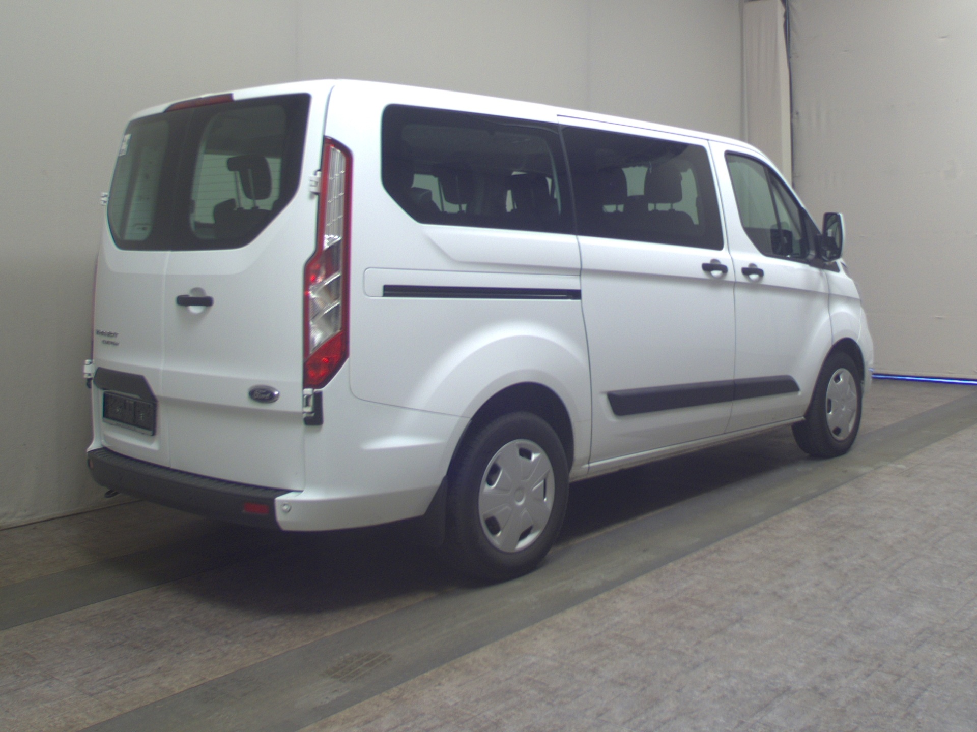 Ford Transit Custom 2.0 TDCi Trend L1 9-Sitze Navi 4