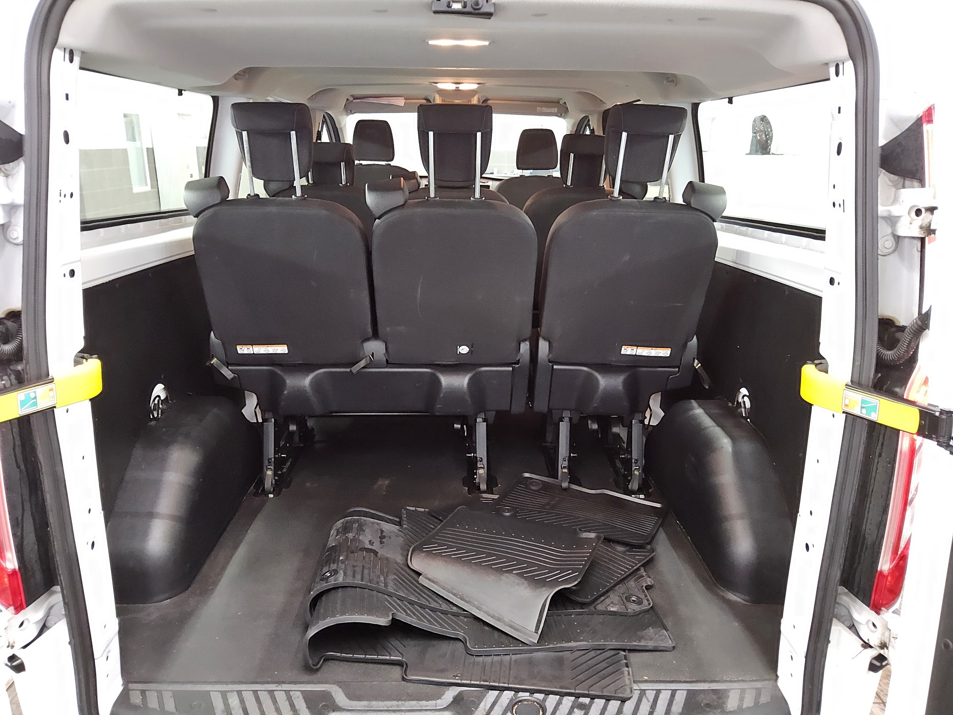 Ford Transit Custom 2.0 EB Trend L2 8-Sitze Navi PDC 11