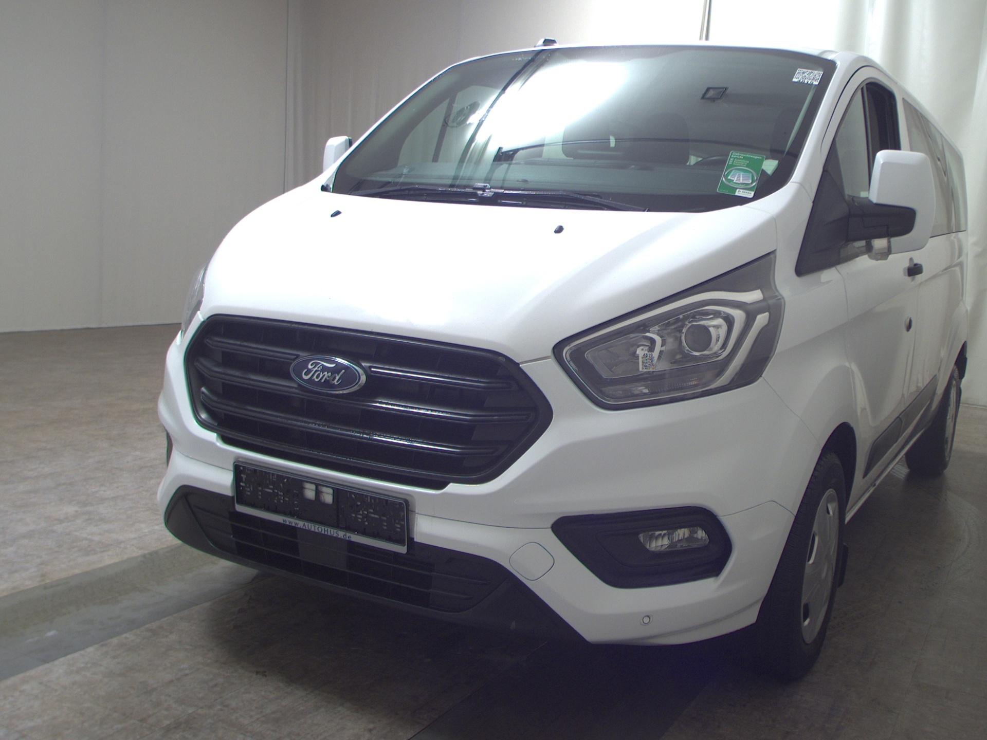 Ford Transit Custom 2.0 TDCi Trend L2 9-Sitze Navi 2