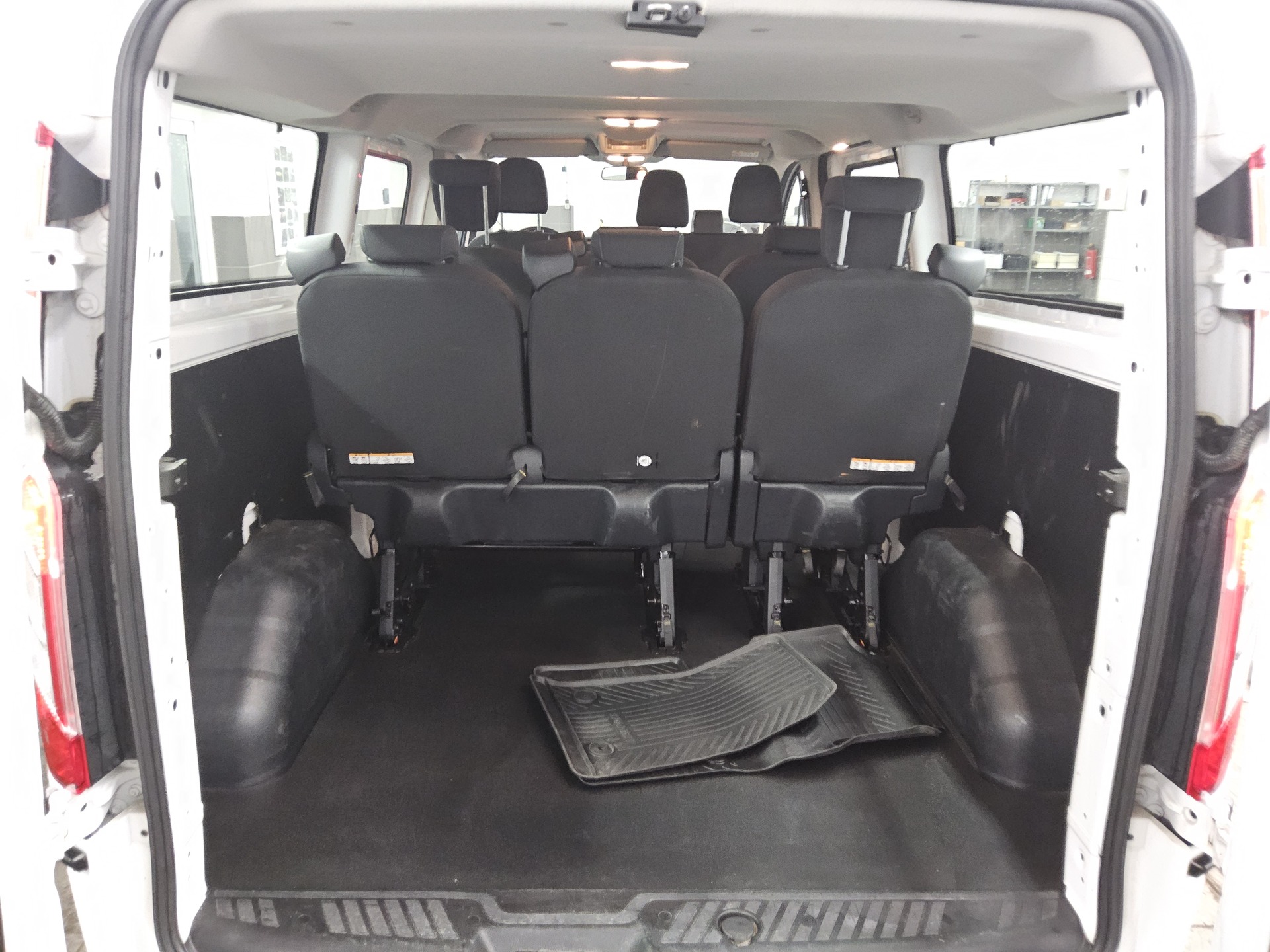 Ford Transit Custom 2.0 TDCi Trend L2 9-Sitze Navi 11