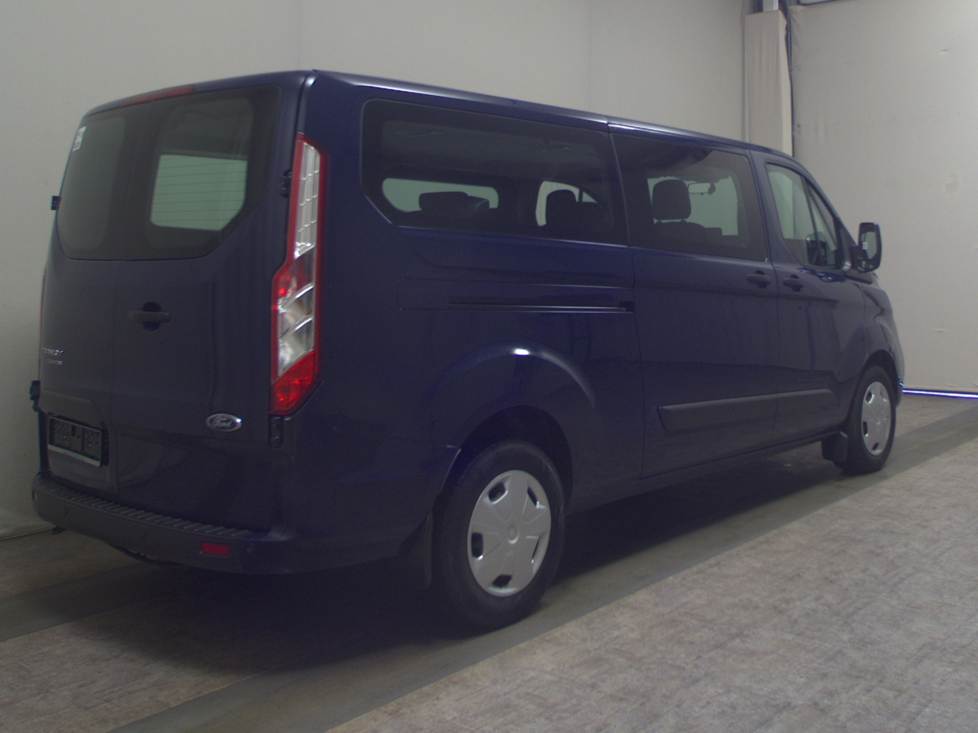 Ford Transit Custom 2.0 EB L2 Trend 8-Sitze Navi PDC 4